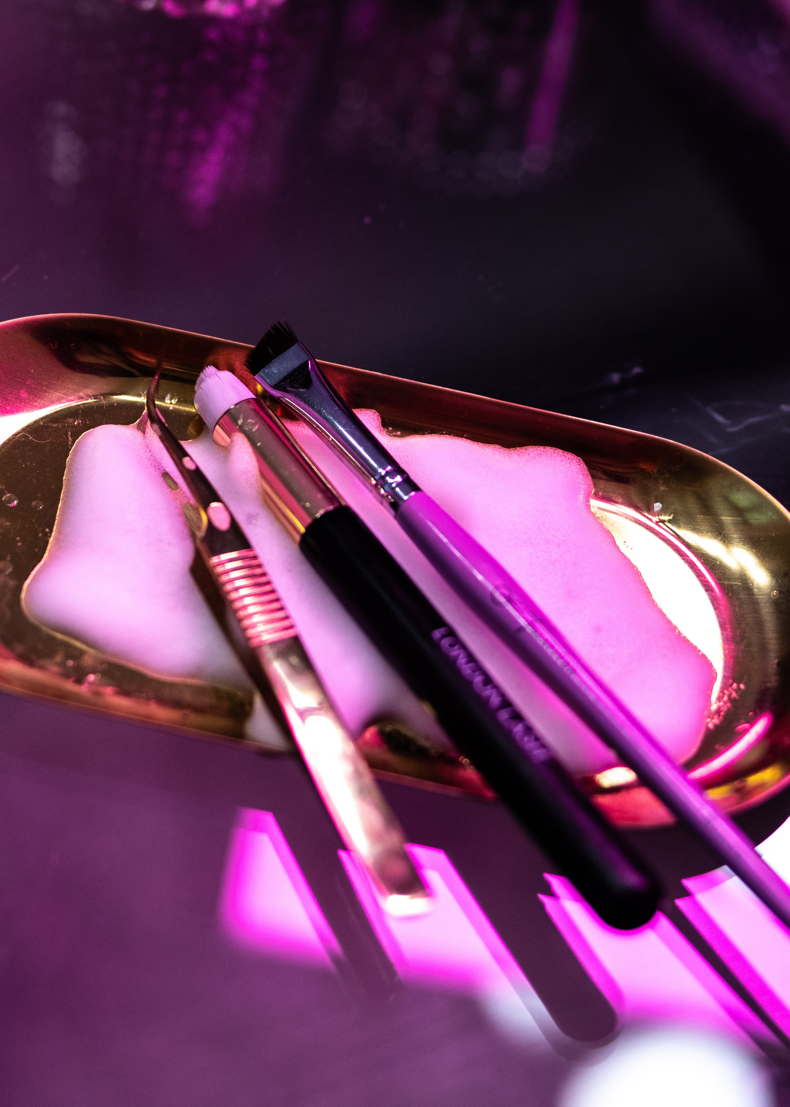 G-spot CPH (beauty salon). Professional wedding photographer in Copenhagen, Denmark — Julia Byron