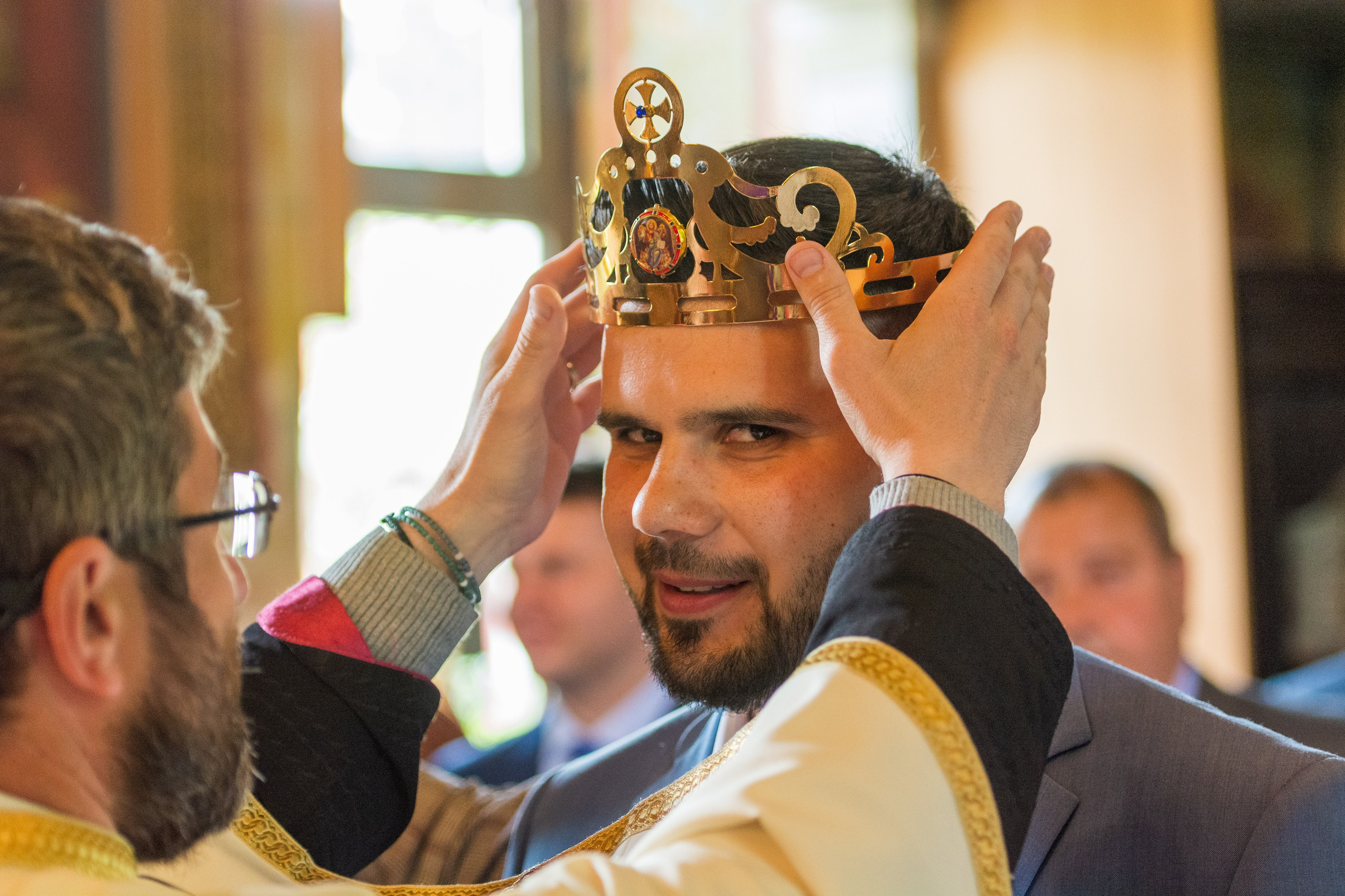 Religious wedding photographer, professional wedding photographer, Bucharest wedding photographer, church wedding photos