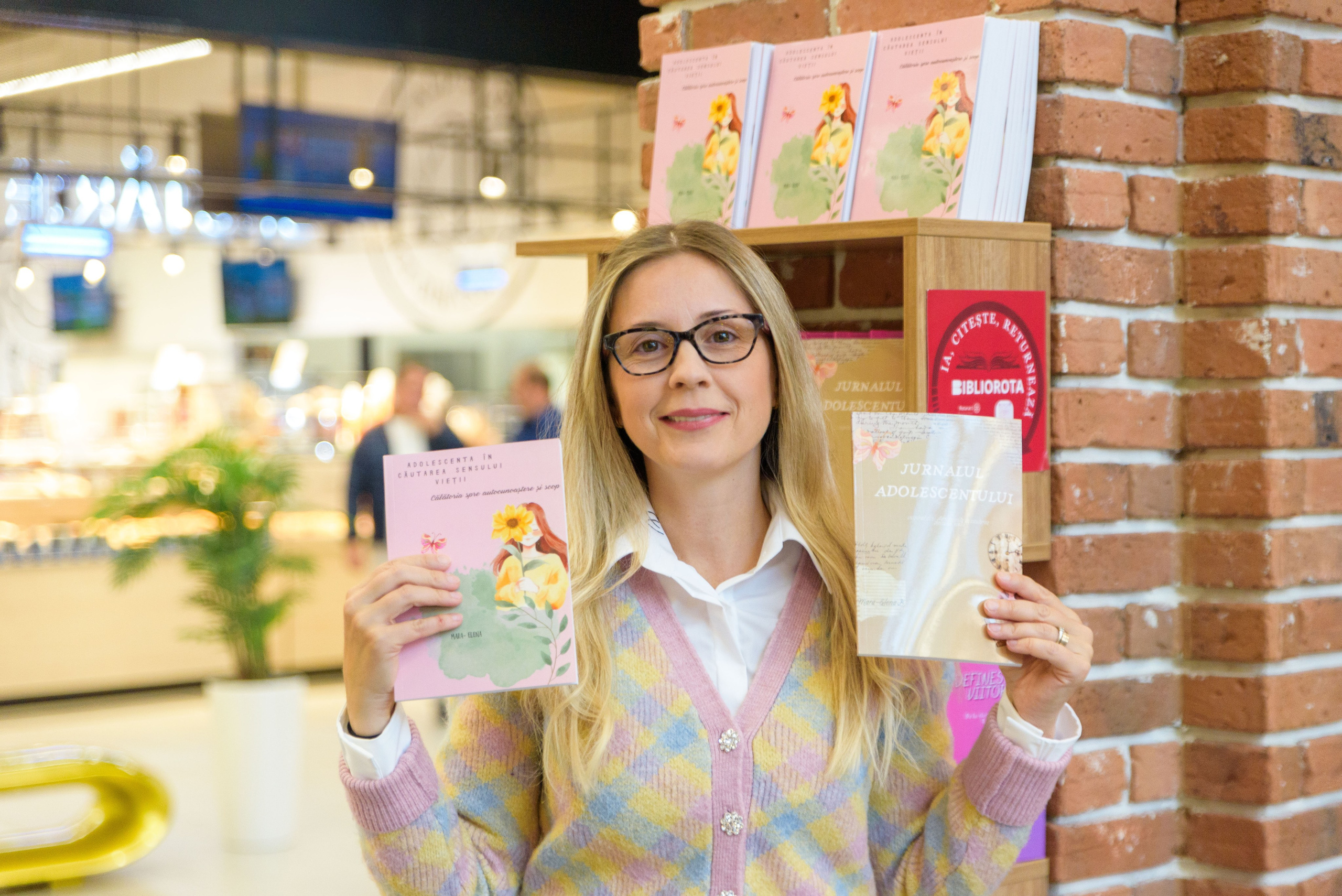 Elemente Cheie ale unei Lansări de Carte, fotograf lansare de carte, lansare de carte, fotograf corporate, lansările de carte prilej de socializare, evenimente in comunitate, promovare social media, promovare eficienta, organizare lansare de carte, fotograf profesionist, fotografie lansare de carte, bartner fotografie, celebrarea literaturii, autori de carte, carti pentru adolescenti, carti pentru copii, fotograf profesionist