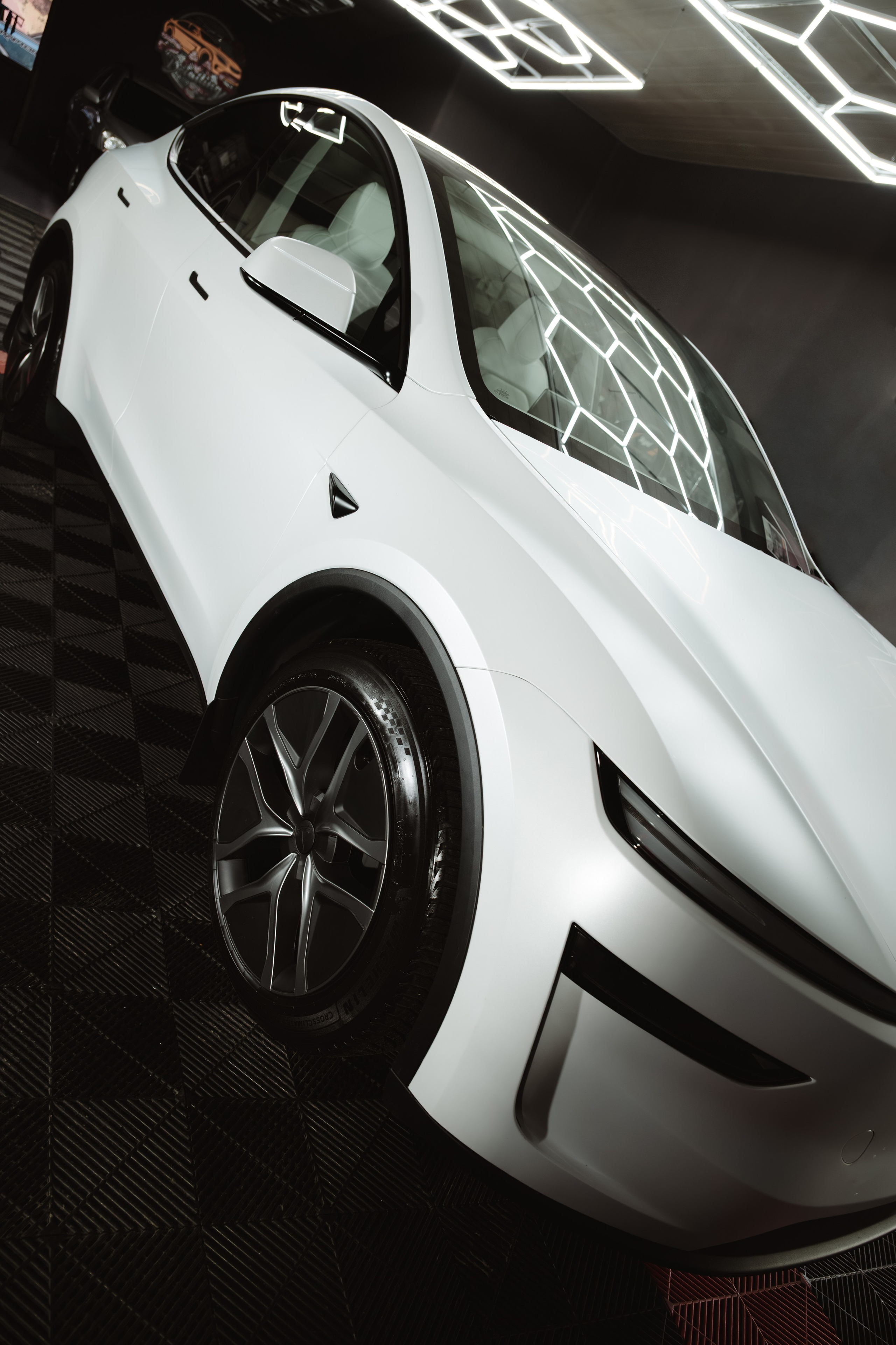 Tesla Model Y (PMC Detailing). Adrian Visovan - Fotograf Iasi