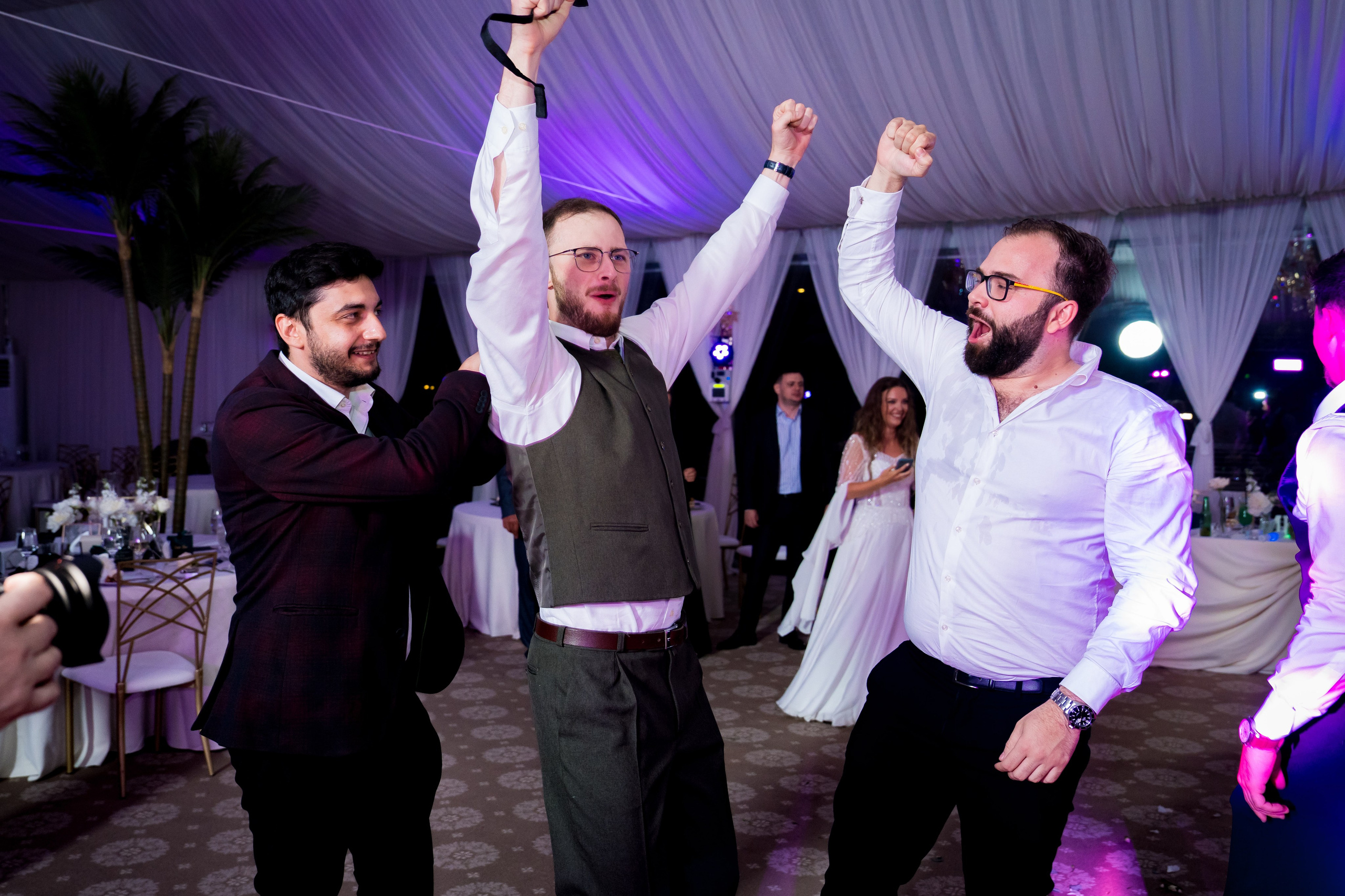 PARTY. Gabriel Florea — Fotograf nuntă București