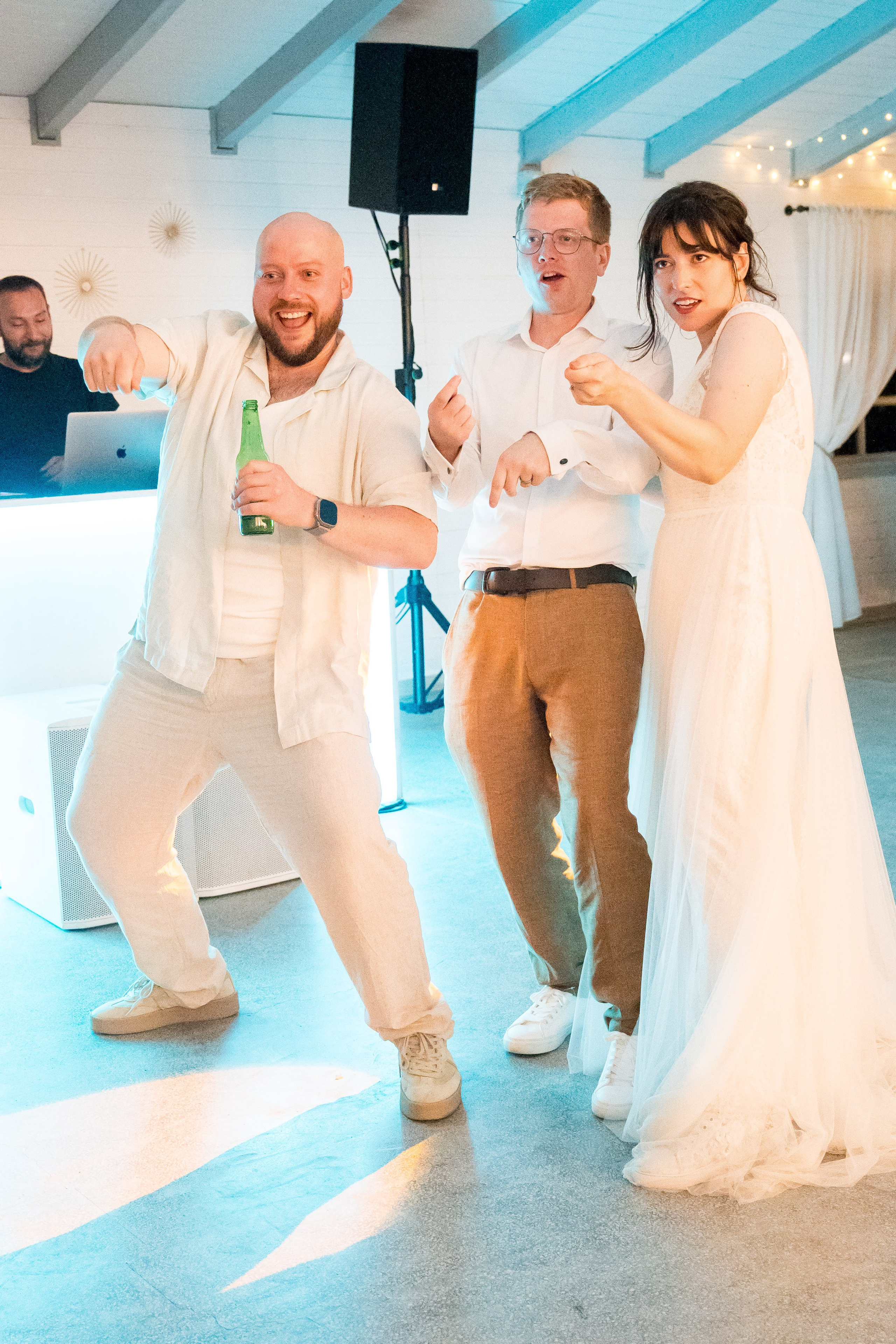 PARTY. Gabriel Florea — Fotograf nuntă București