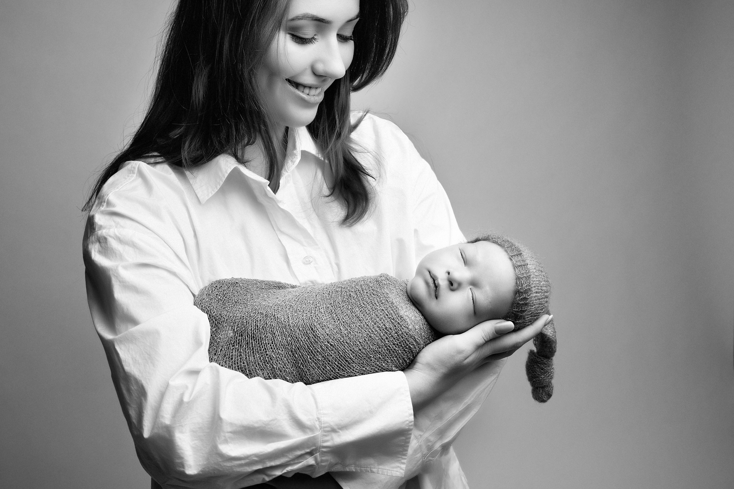 Karina, new born. Wedding & family photography in Seattle area. Helen Michelle photographer