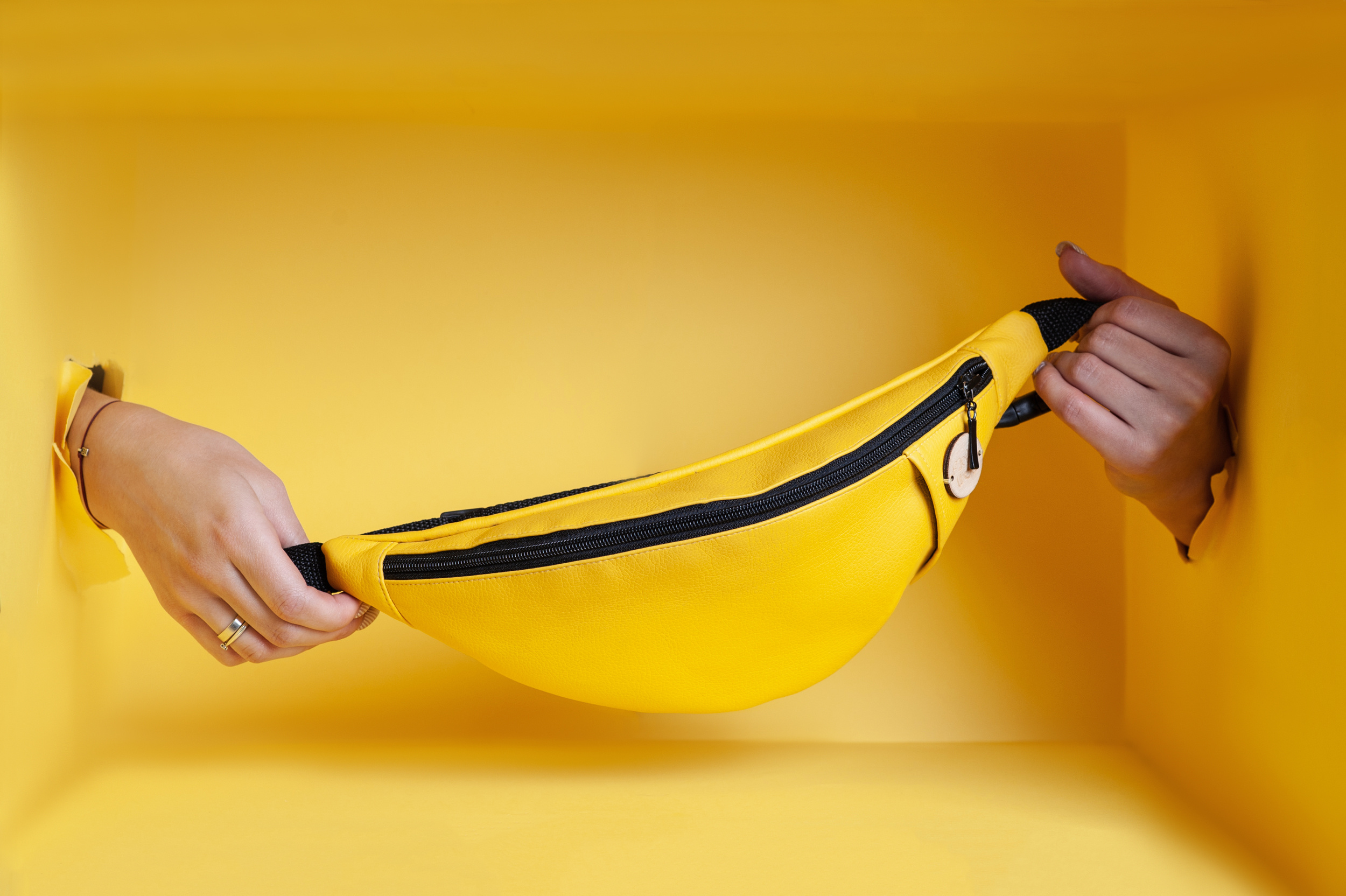 Commercial & UGC Pet Product Photography by Tanya Asfir. Tanya Asfir — Pet & Animal Photographer | Belgrade, Serbia