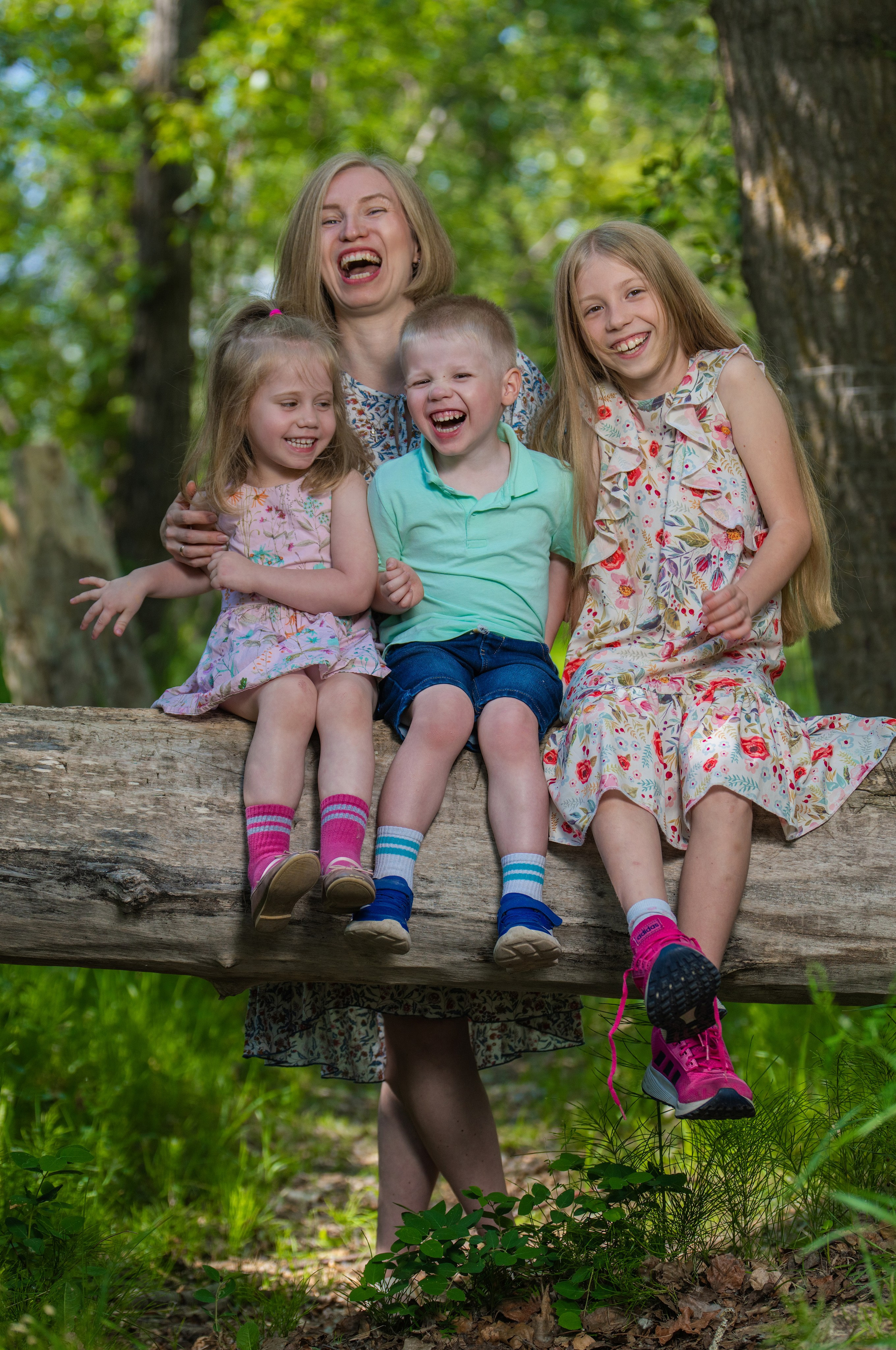 Tanya’s Family. Carlos Lima Photography — Photographer in Calgary