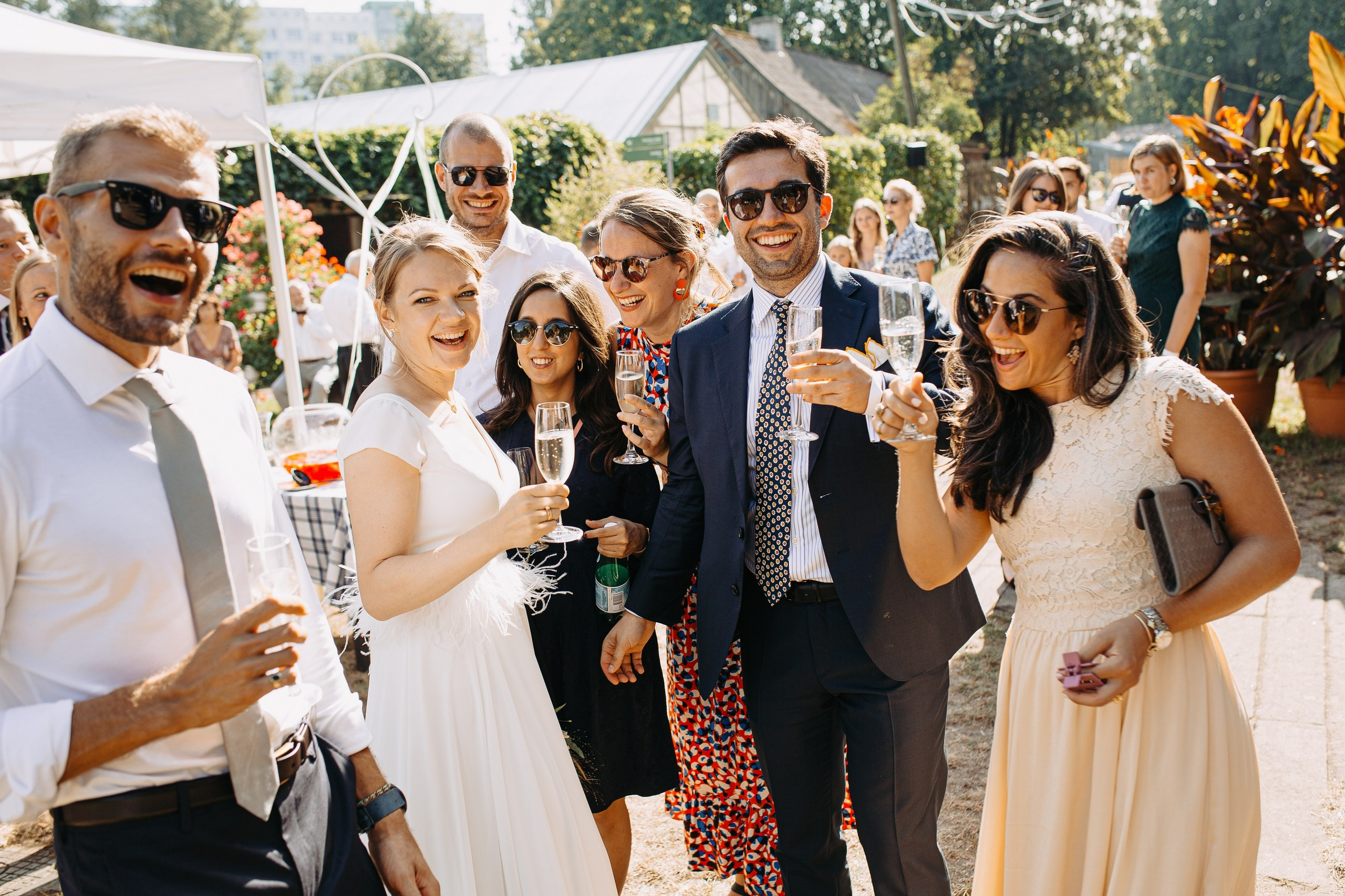 DIEVS SIRDĪ UN VĒJŠ MATOS