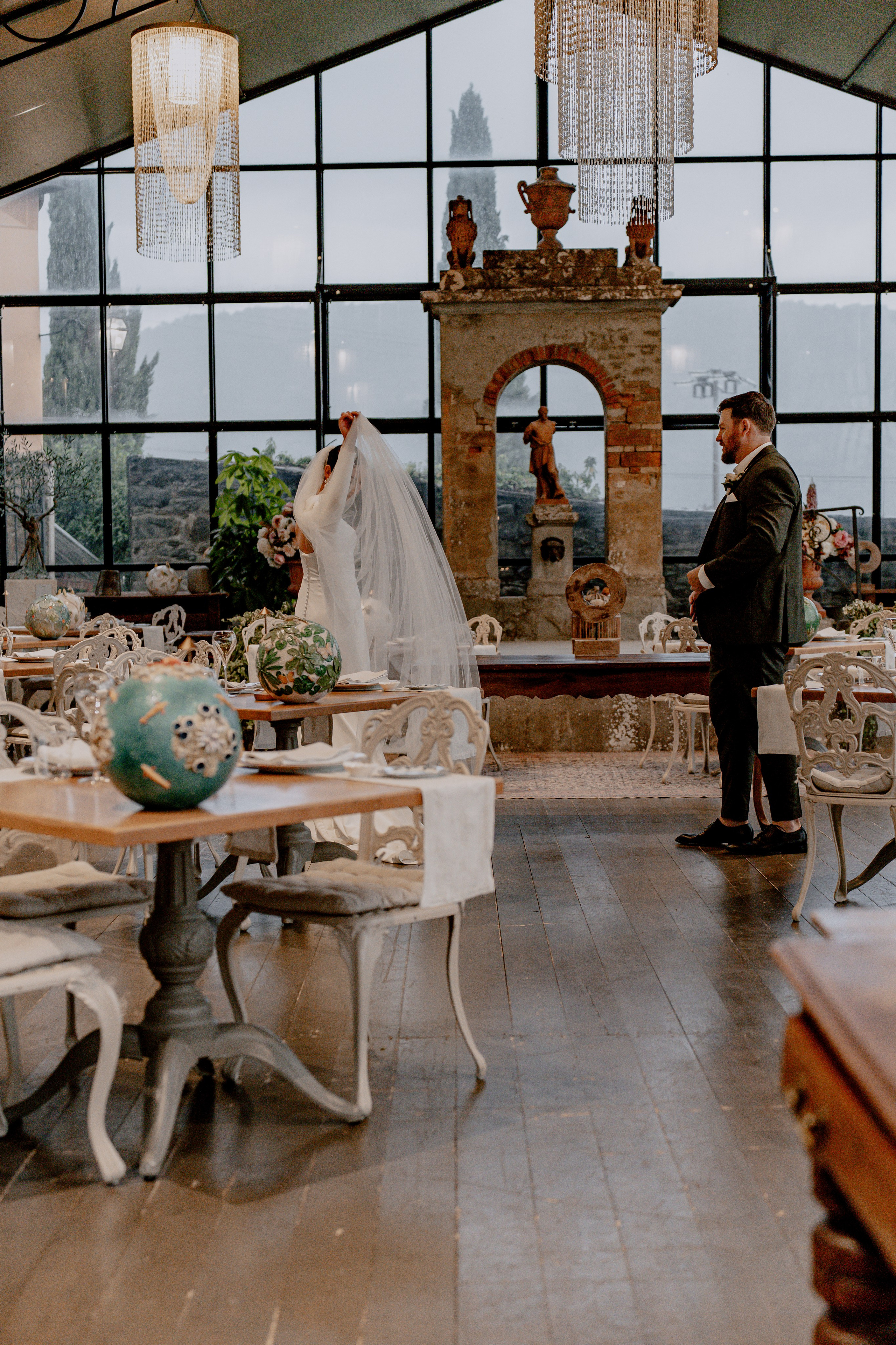 Elopment in Cortona. Villa Falconiere. Wedding Photographer in Italy