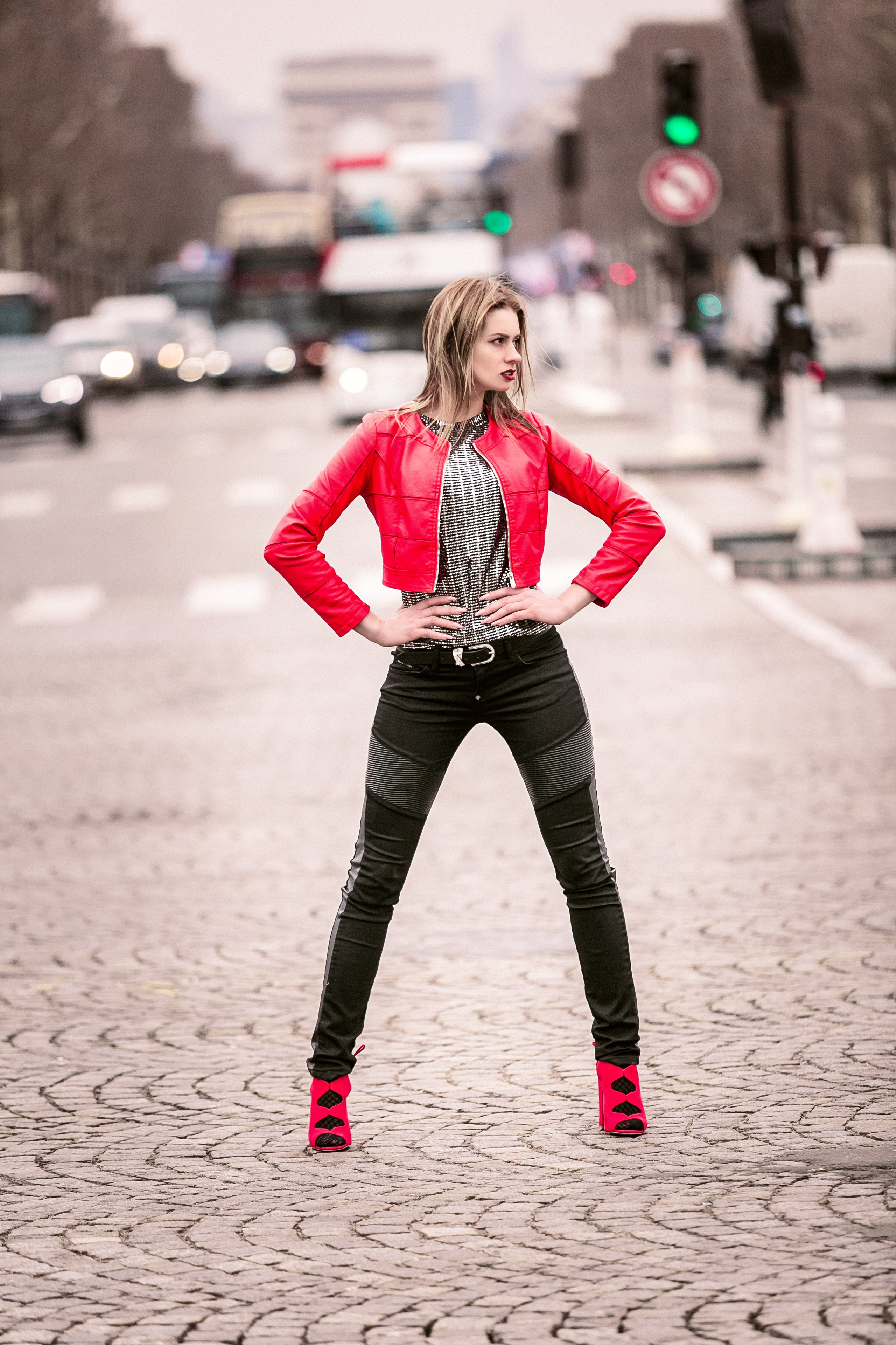 ЕЩЕ ОДИН ДЕНЬ. Félix - Photographe professionnel à Paris