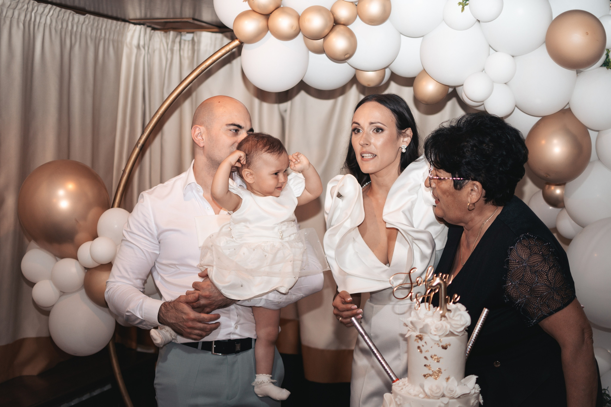 Sofija, krštenje i rođendan. BambinaaPhotography