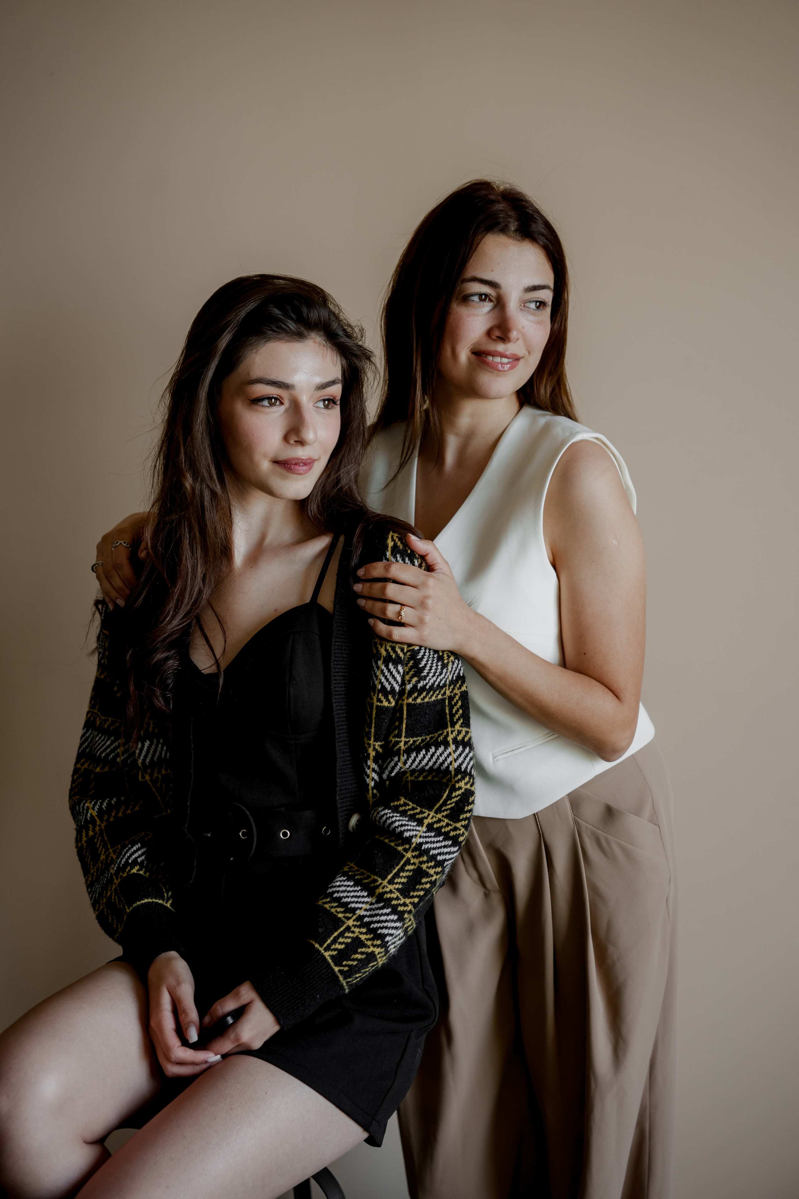 Sisters. Orange County Wedding Photographer & Videographer | Candid & Timeless Wedding Photo + Video | Italiantsev