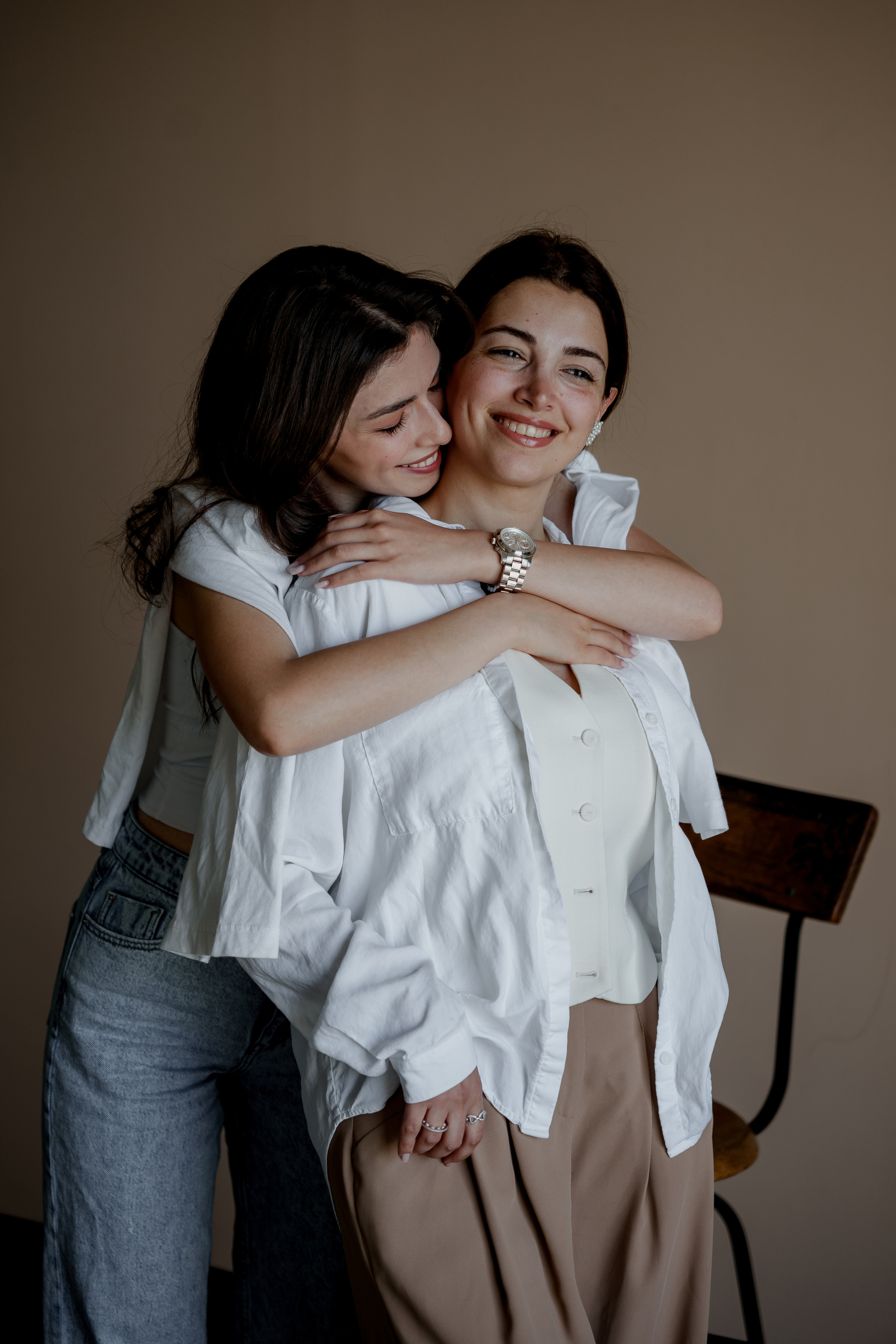 Sisters. Orange County Wedding Photographer & Videographer | Candid & Timeless Wedding Photo + Video | Italiantsev