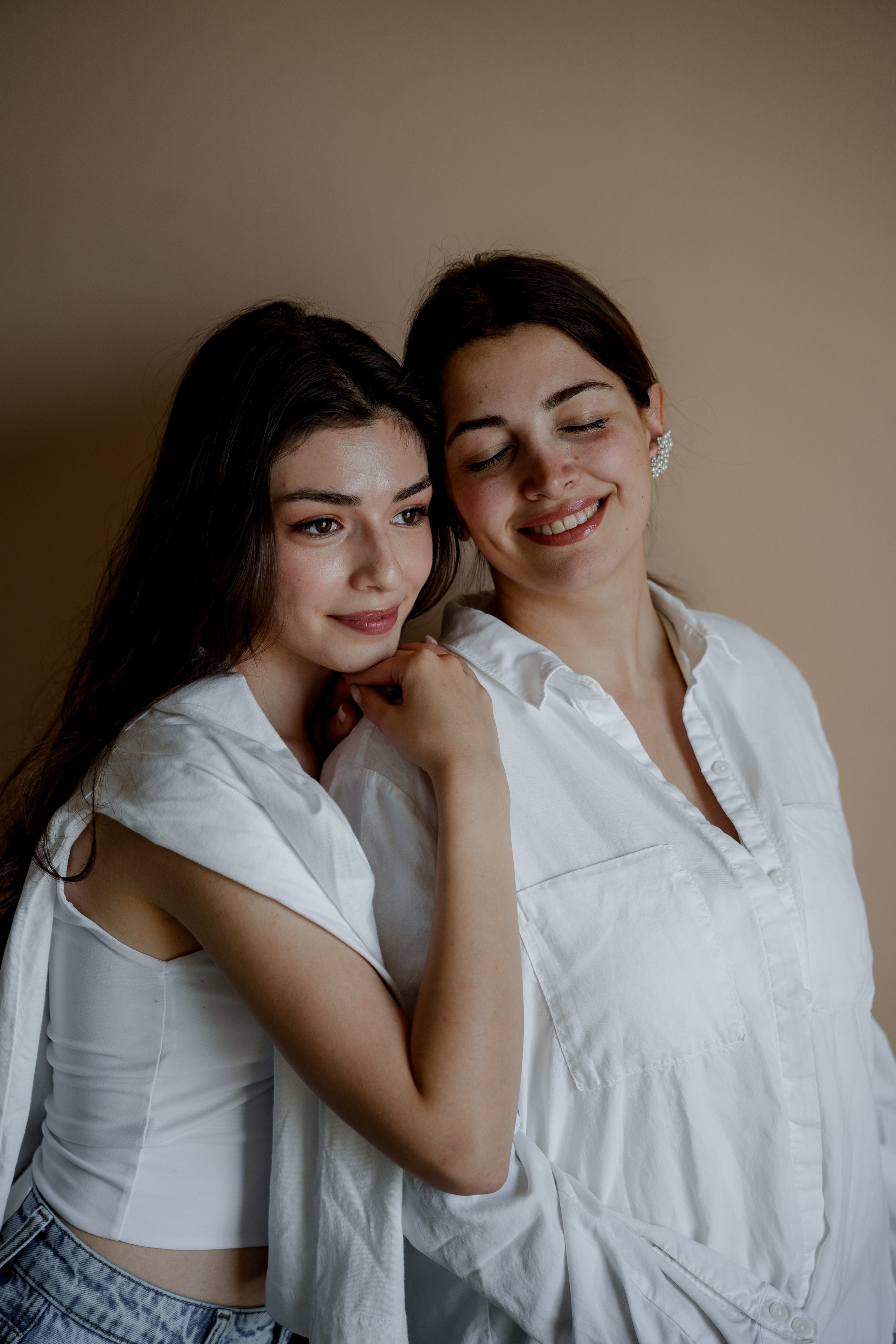 Sisters. Orange County Wedding Photographer & Videographer | Candid & Timeless Wedding Photo + Video | Italiantsev