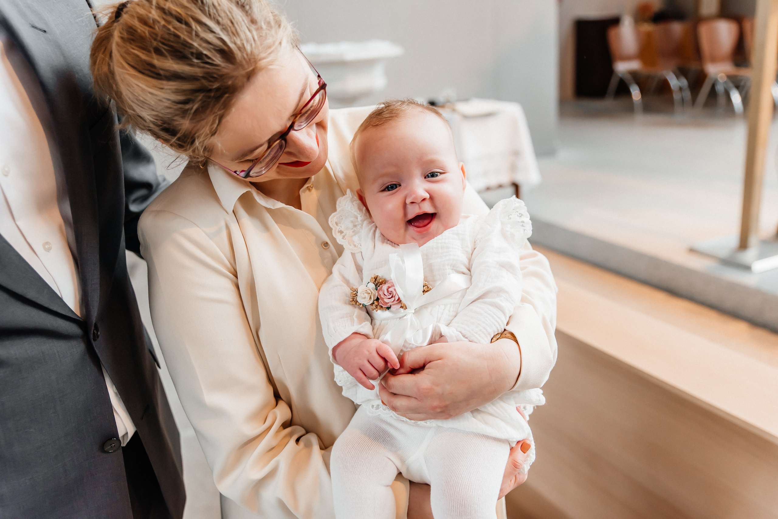 Chrzest Maja. Eugene Save – Fotograf Ślubny i Rodzinny | Warszawa i Cała Polska