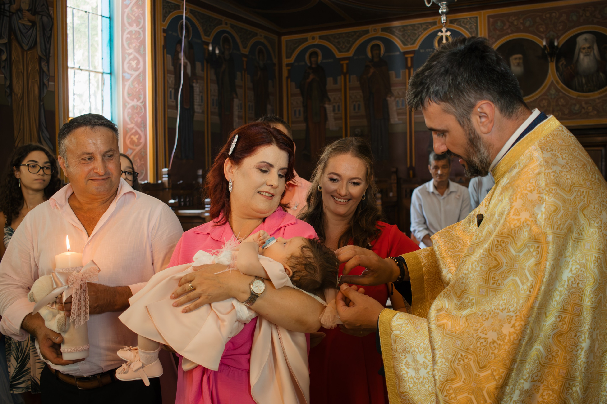 Anastasia. Fotograf si videograf — evenimente si studio