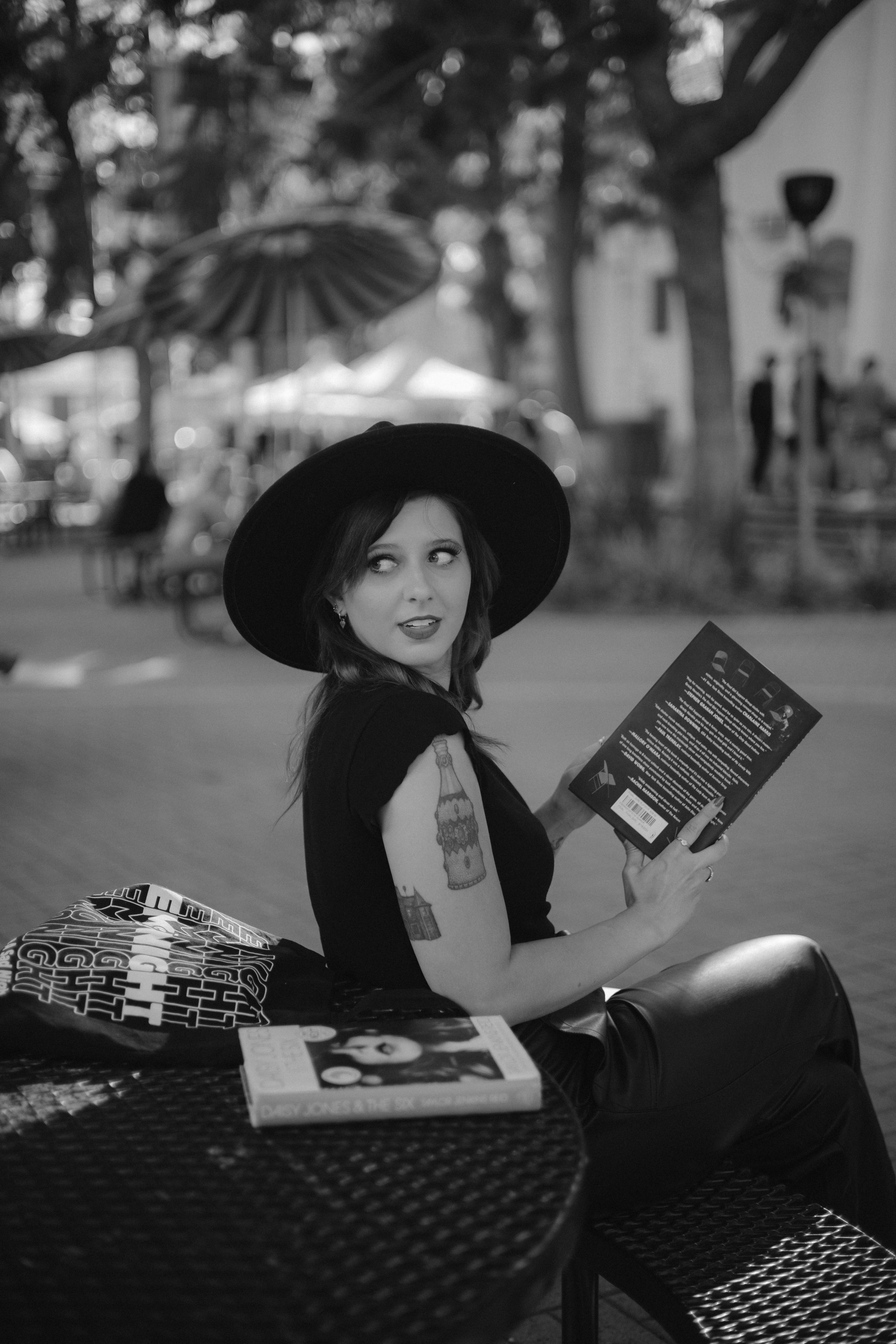 Cara&Georgie | Melrose Trending Post. Photographer in Los Angeles. Julia Ishmuratova