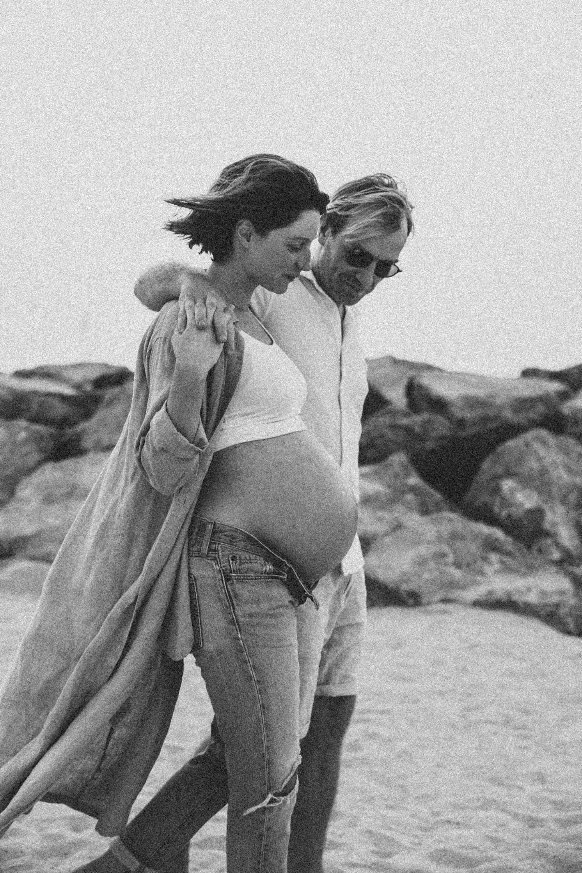 Maternity Session — Beach. Family Photographer in Dubai
