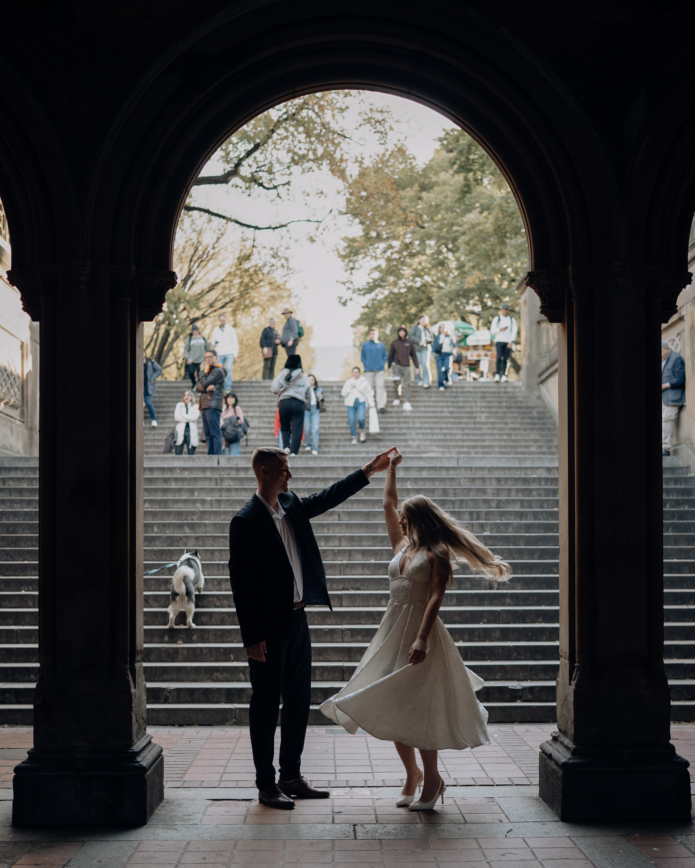 Engagement session in Central Park. Portrait and wedding photographer in New York