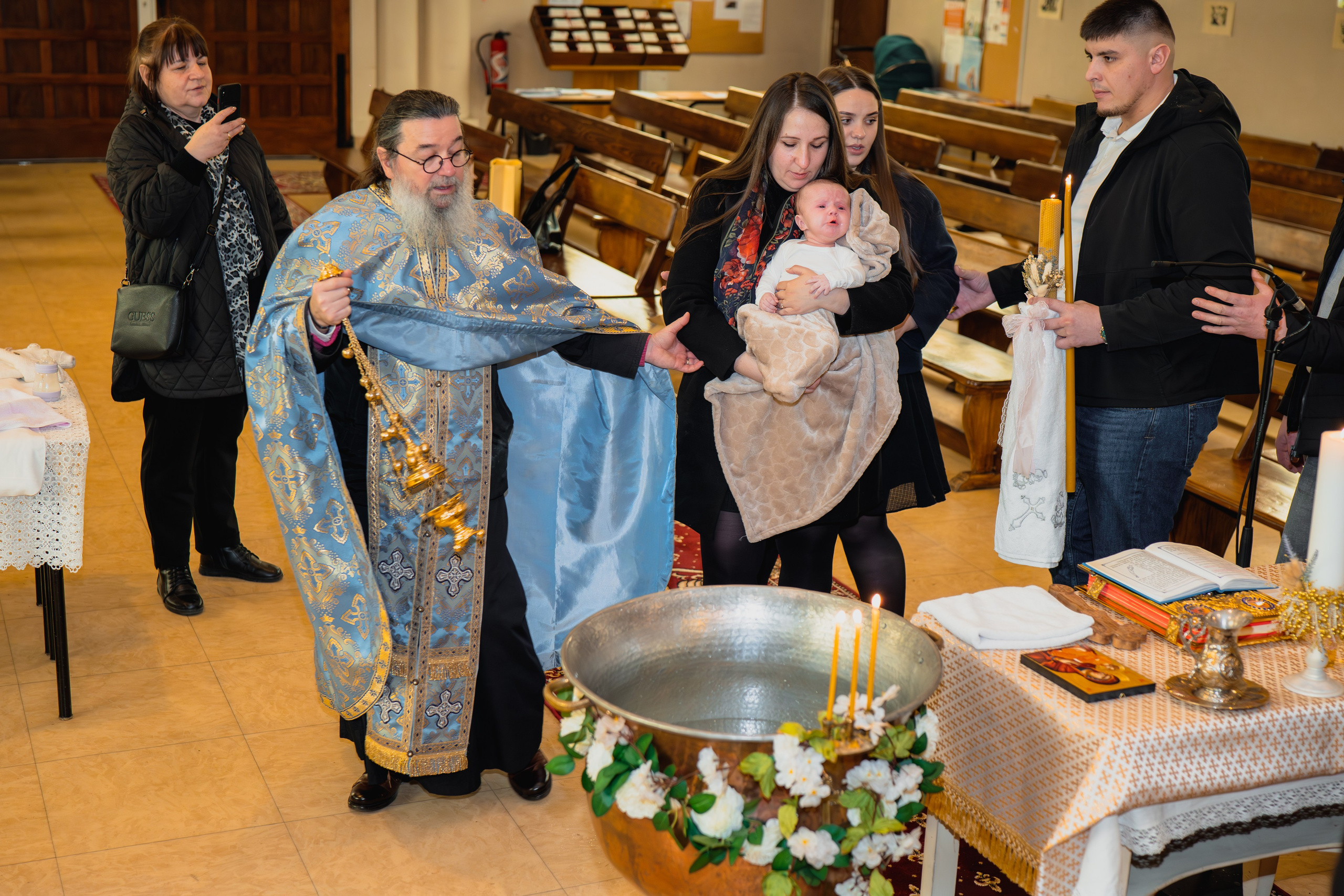 Botezul micii printese. Fotograful și Cameramanul familiei dvs în Franța Paul Photographer
