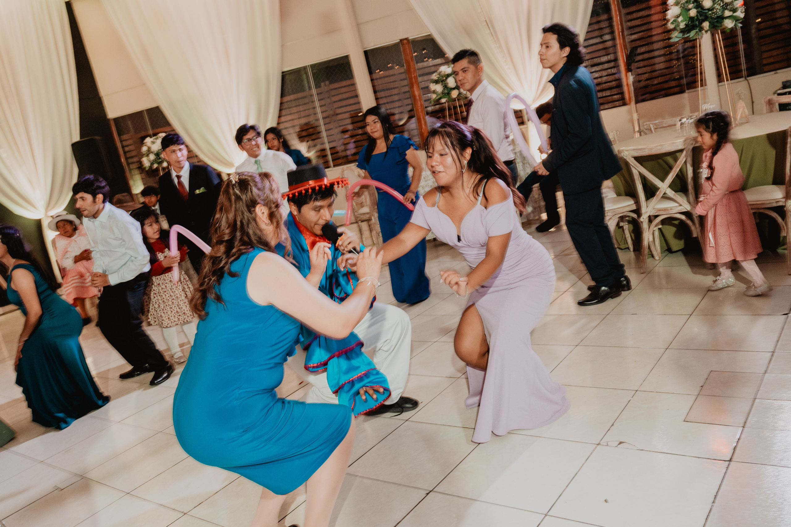 FERNANDO + MARIBEL | BODA RELIGIOSA. Studio KVTA | Fotografía y Video de Bodas en Arequipa