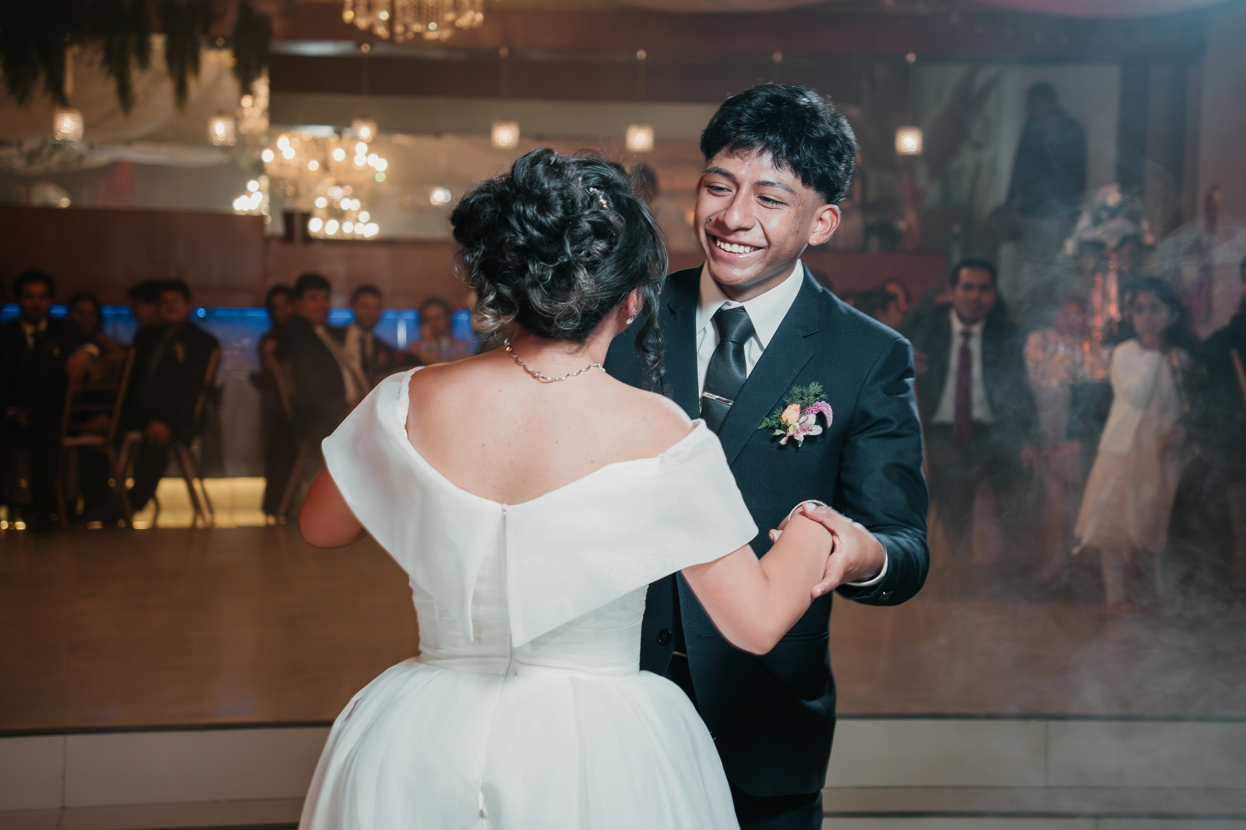 ALEJANDRA + RODRIGO BODA RELIGIOSA. Studio KVTA | Fotografía y Video de Bodas en Arequipa