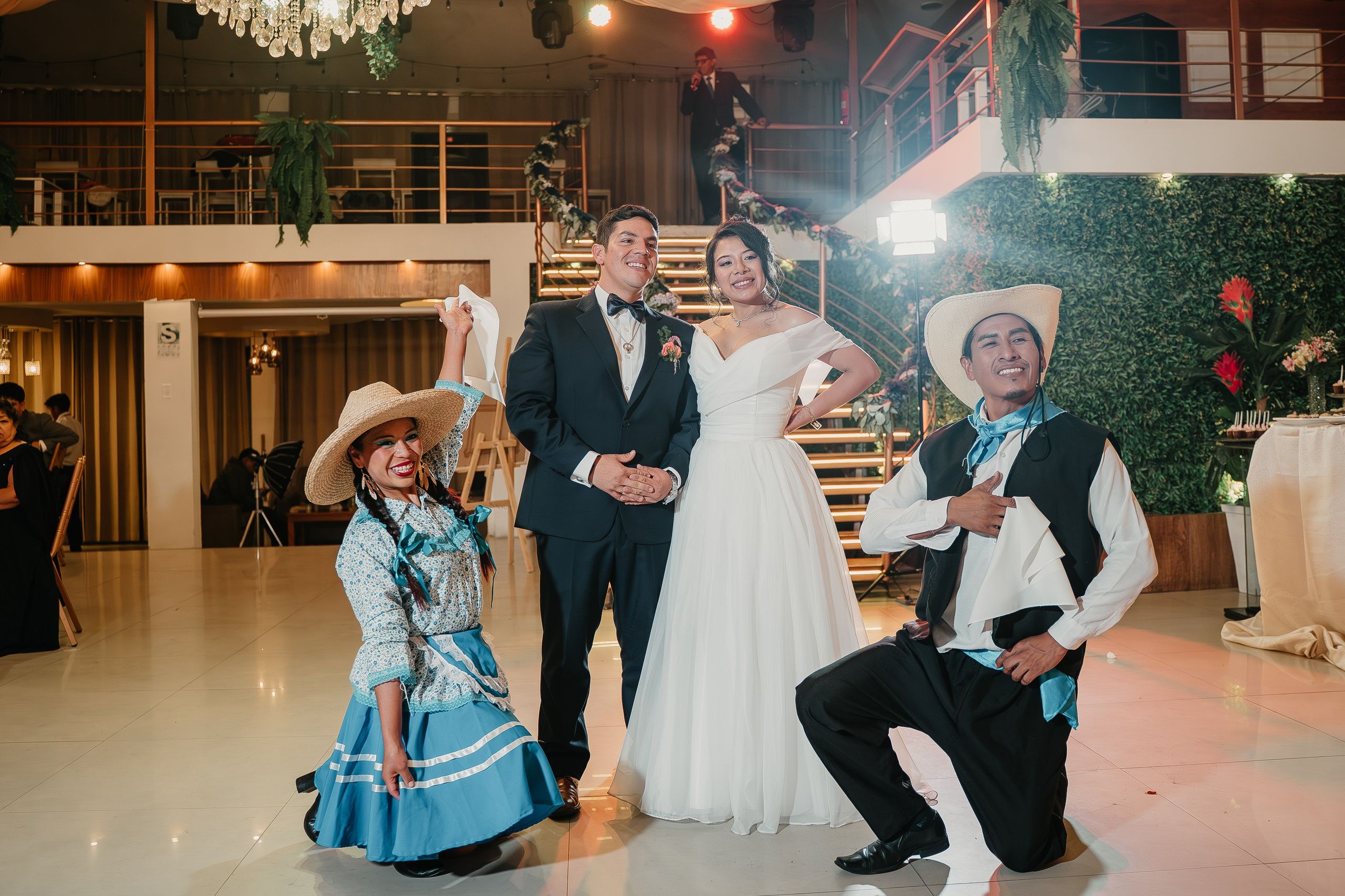 ALEJANDRA + RODRIGO BODA RELIGIOSA. Studio KVTA | Fotografía y Video de Bodas en Arequipa