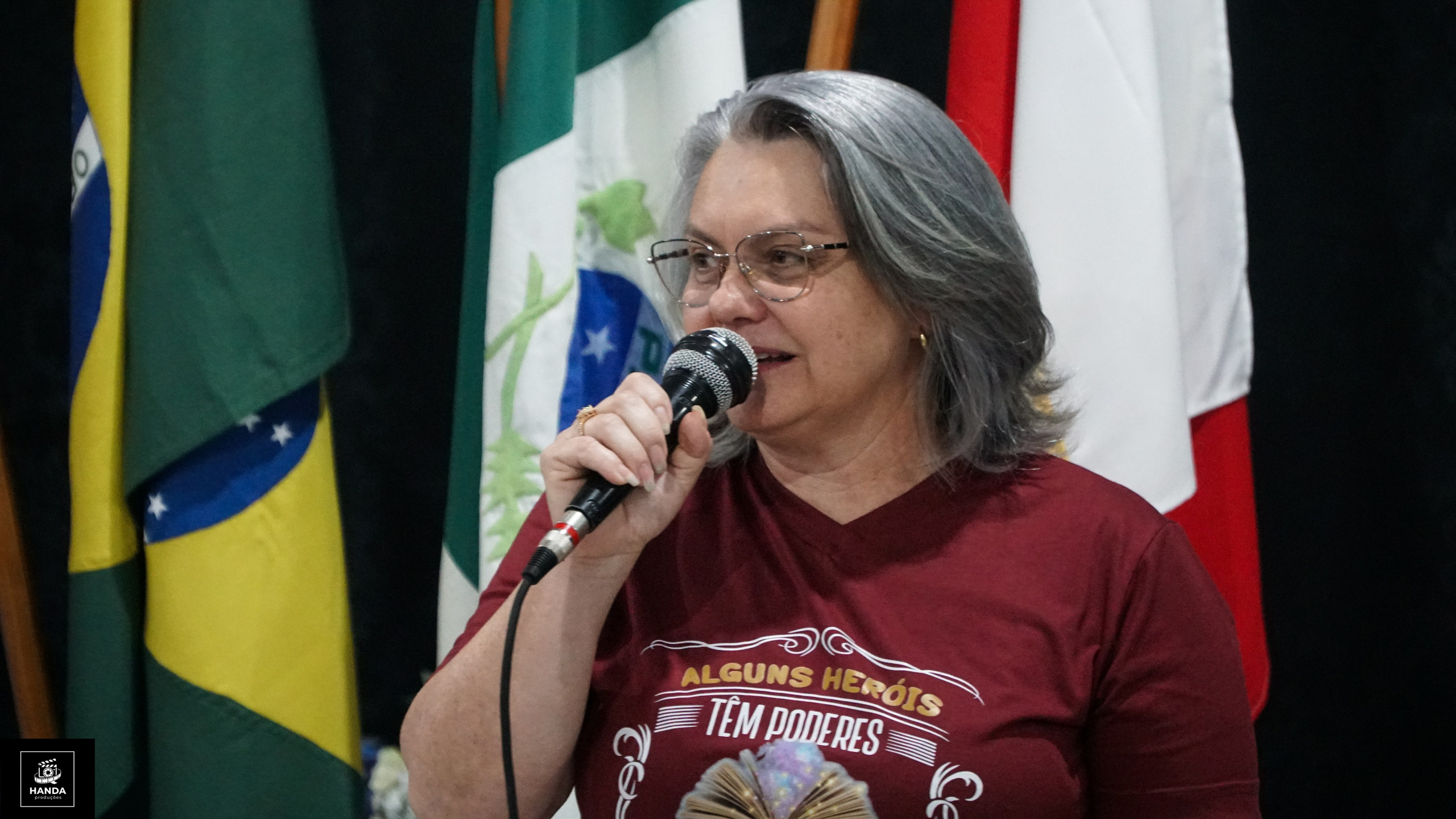 Noite autógrafos colégio Aurélio Buarque de Holanda. Handa Produções