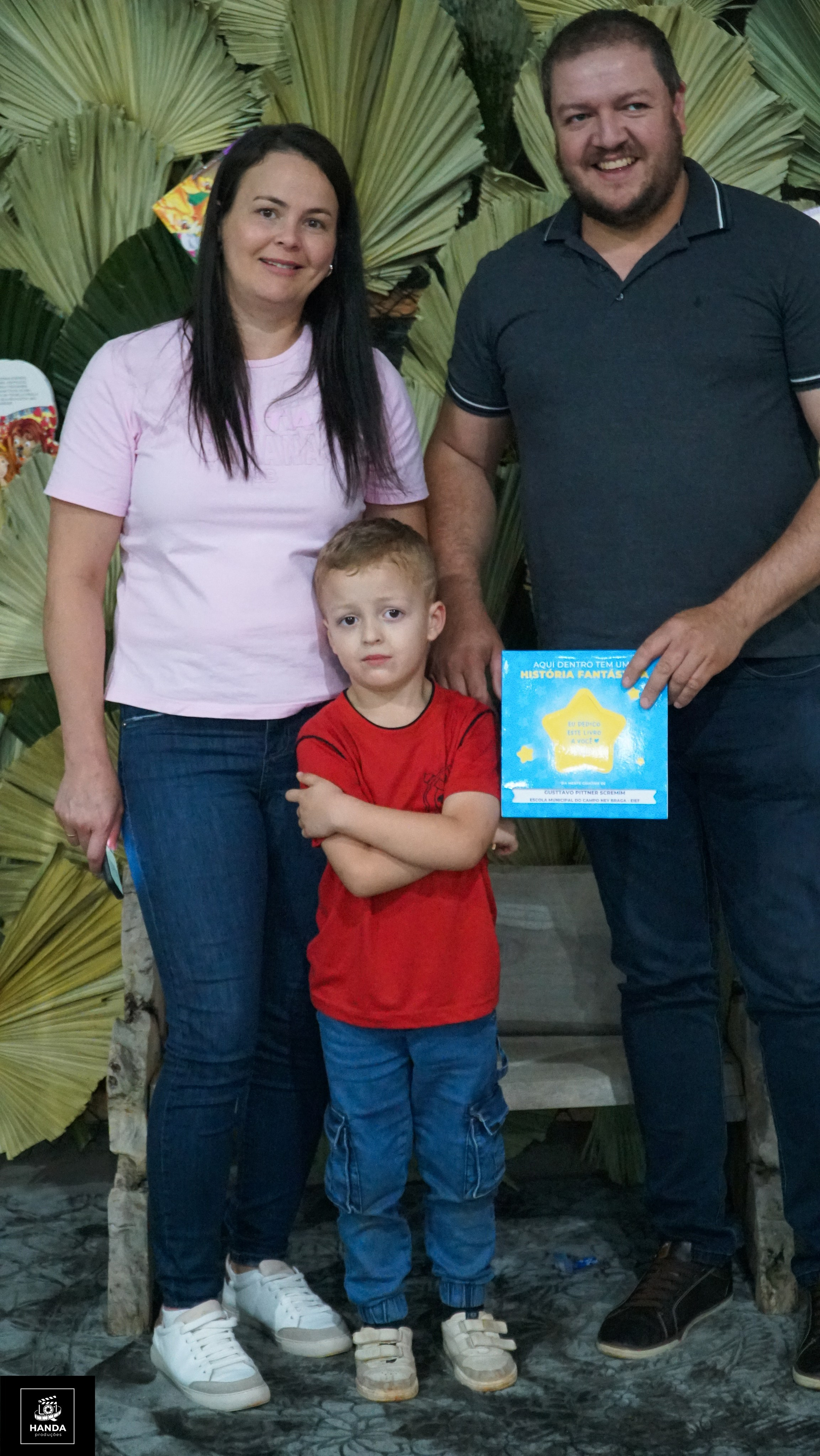 Noite autógrafos colégio Aurélio Buarque de Holanda. Handa Produções