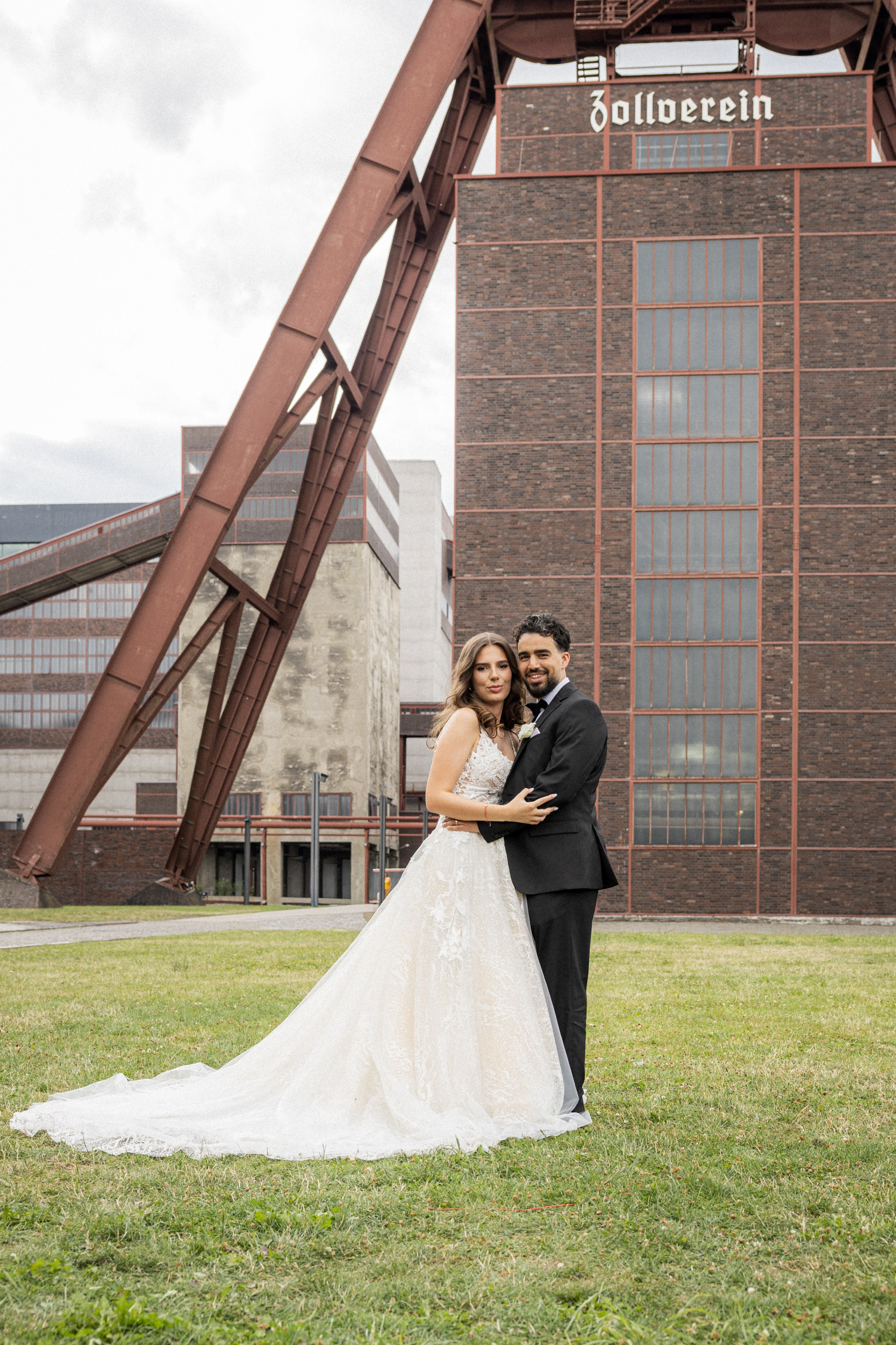 Hochzeit in Essen im Sommer – Natürliche Hochzeitsfotos & Emotionale Reportagen!. Hochzeitsfotografin in Gütersloh | Authentische Hochzeitsreportagen | TK Photographie
