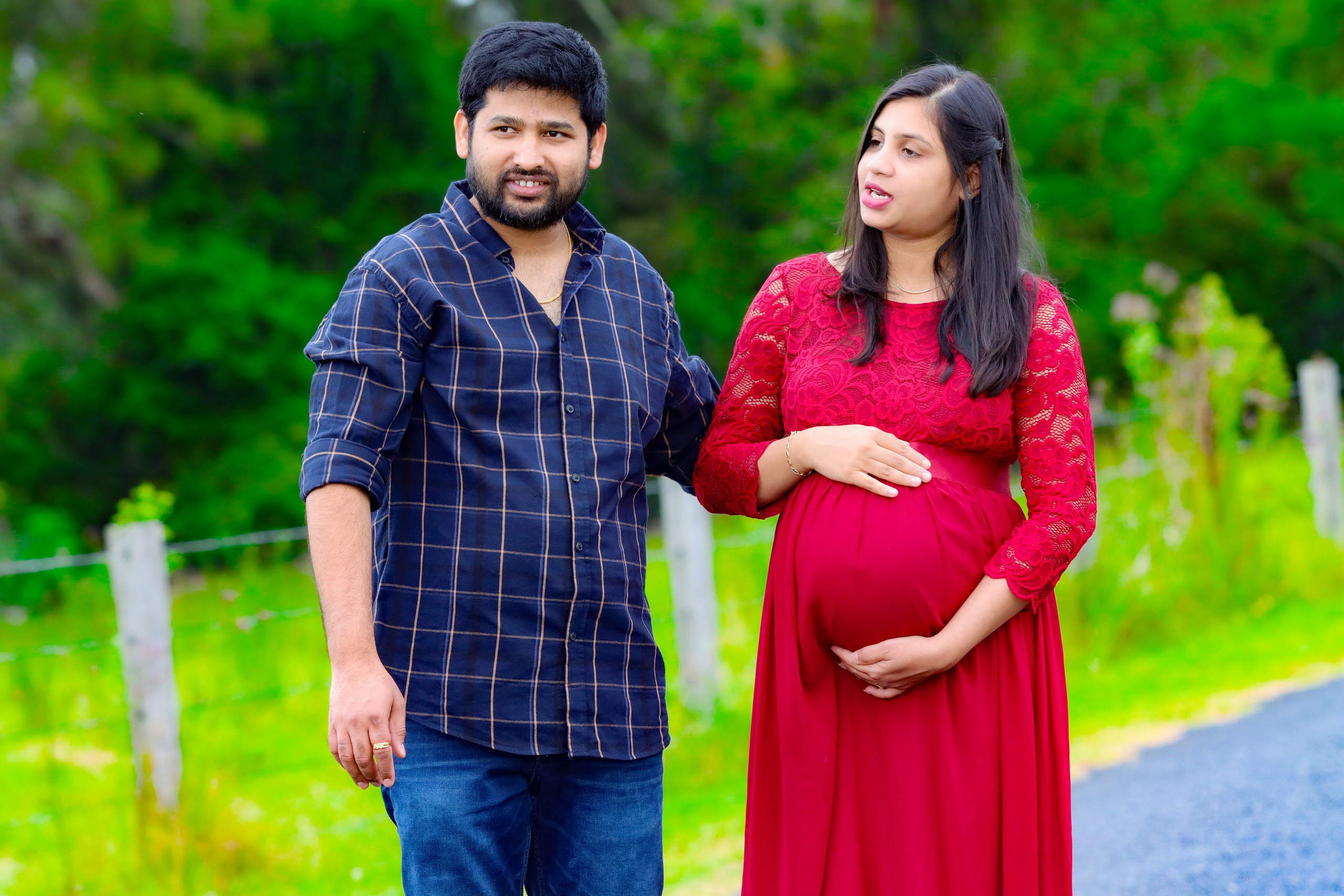 Maternity Shoot. MHCreative is family-oriented photographer based in SYDNEY