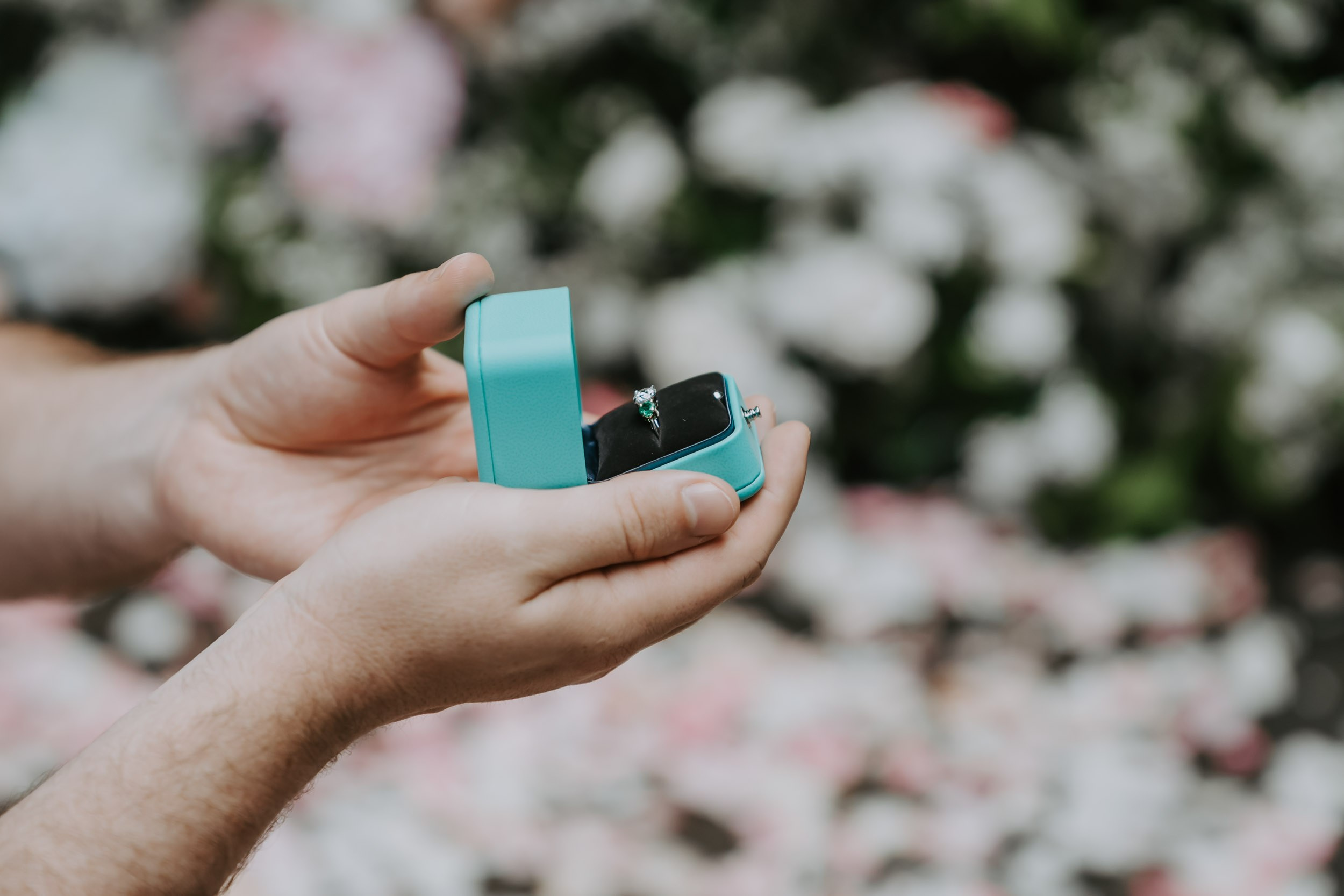 Marriage Proposal. Female Photographer in Bali