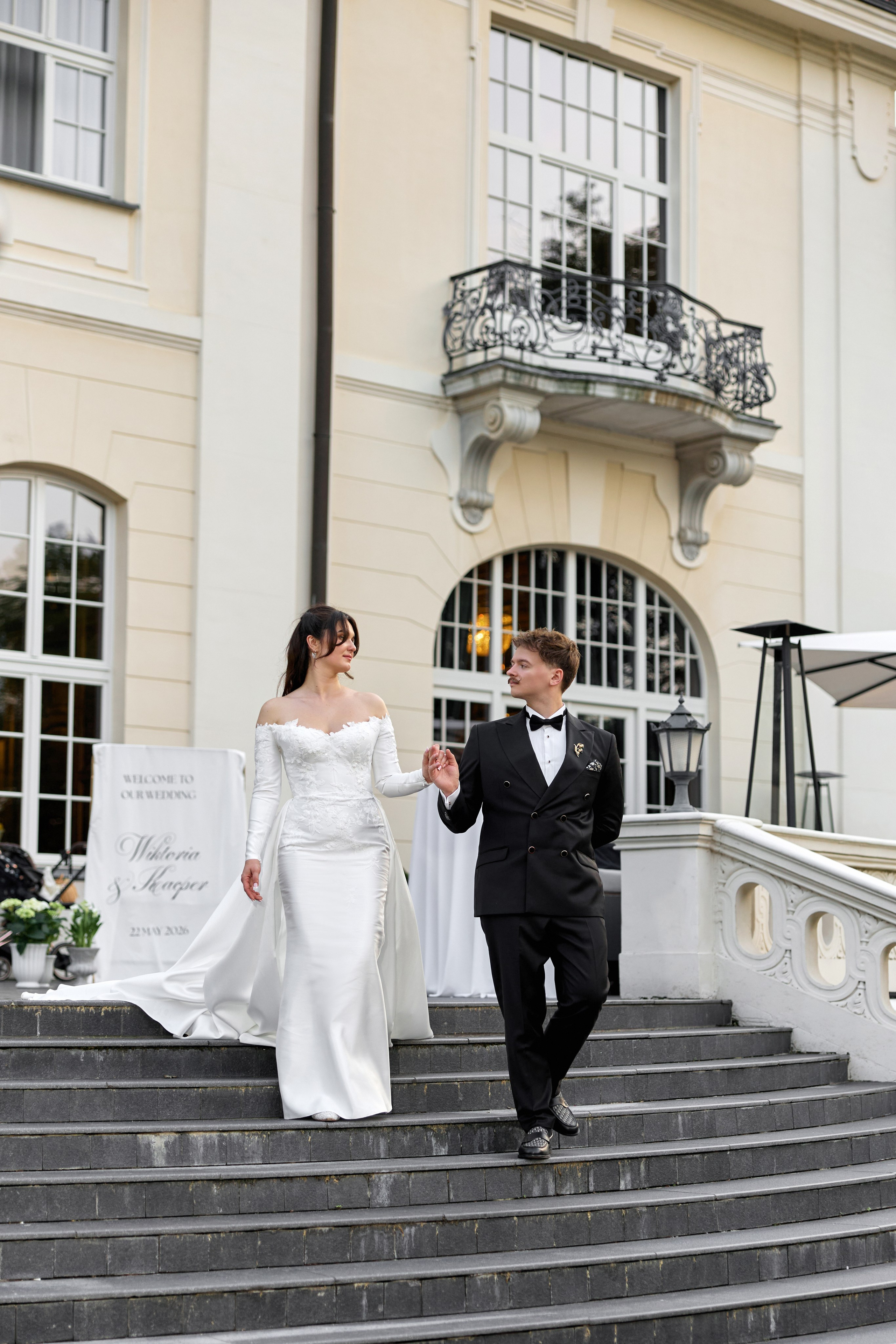 Wiktoria & Kacper. Pałac Goetz. Fotograf ślubny i rodzinny w Krakowie Yana Klymova