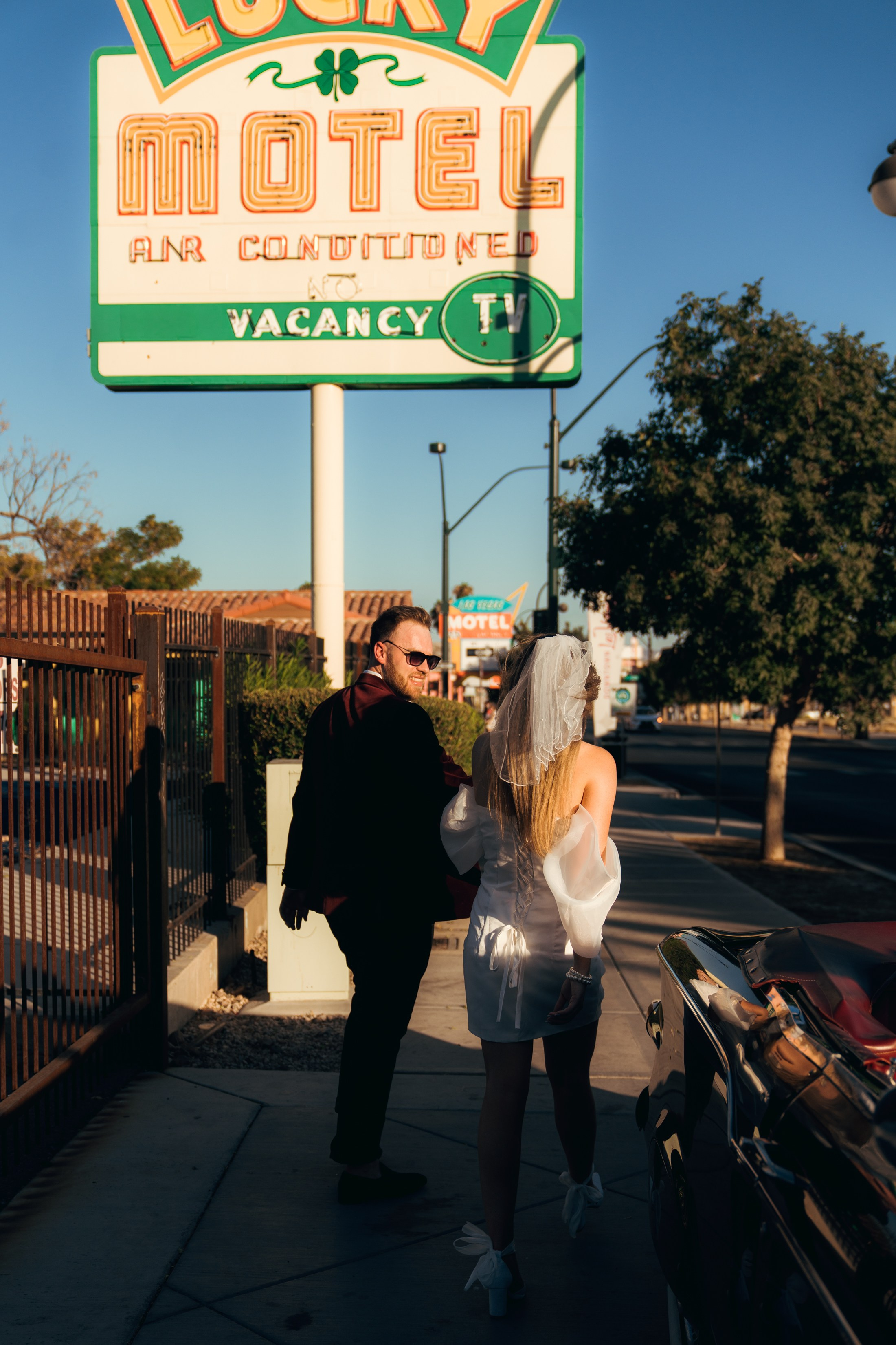 Madison&Ryan. Wedding & elopement photographer Viktoriya Kravtsov. Las Vegas