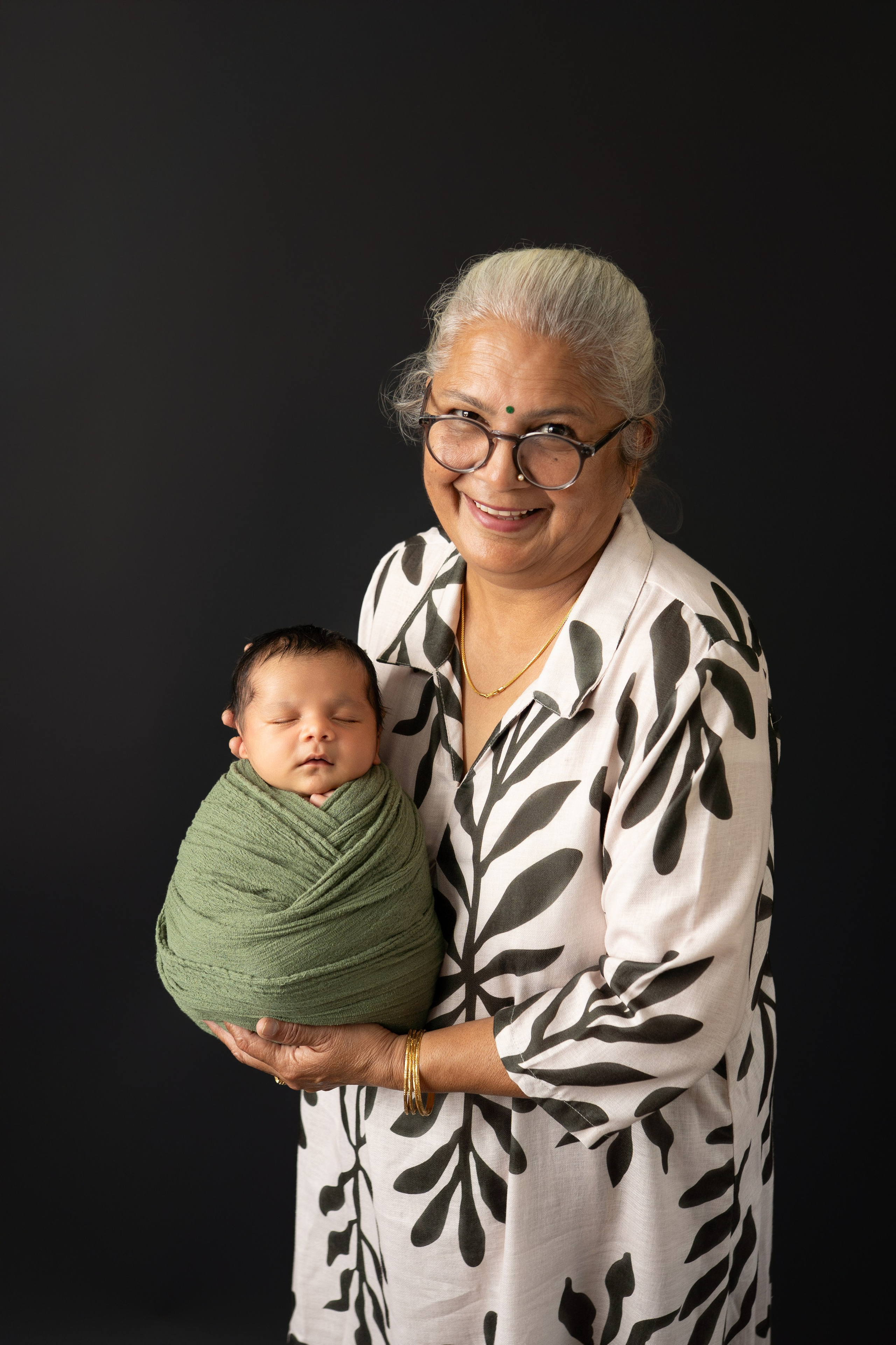 Newborn+Family. Maternity, family and newborn photography in San Francisco Bay Area