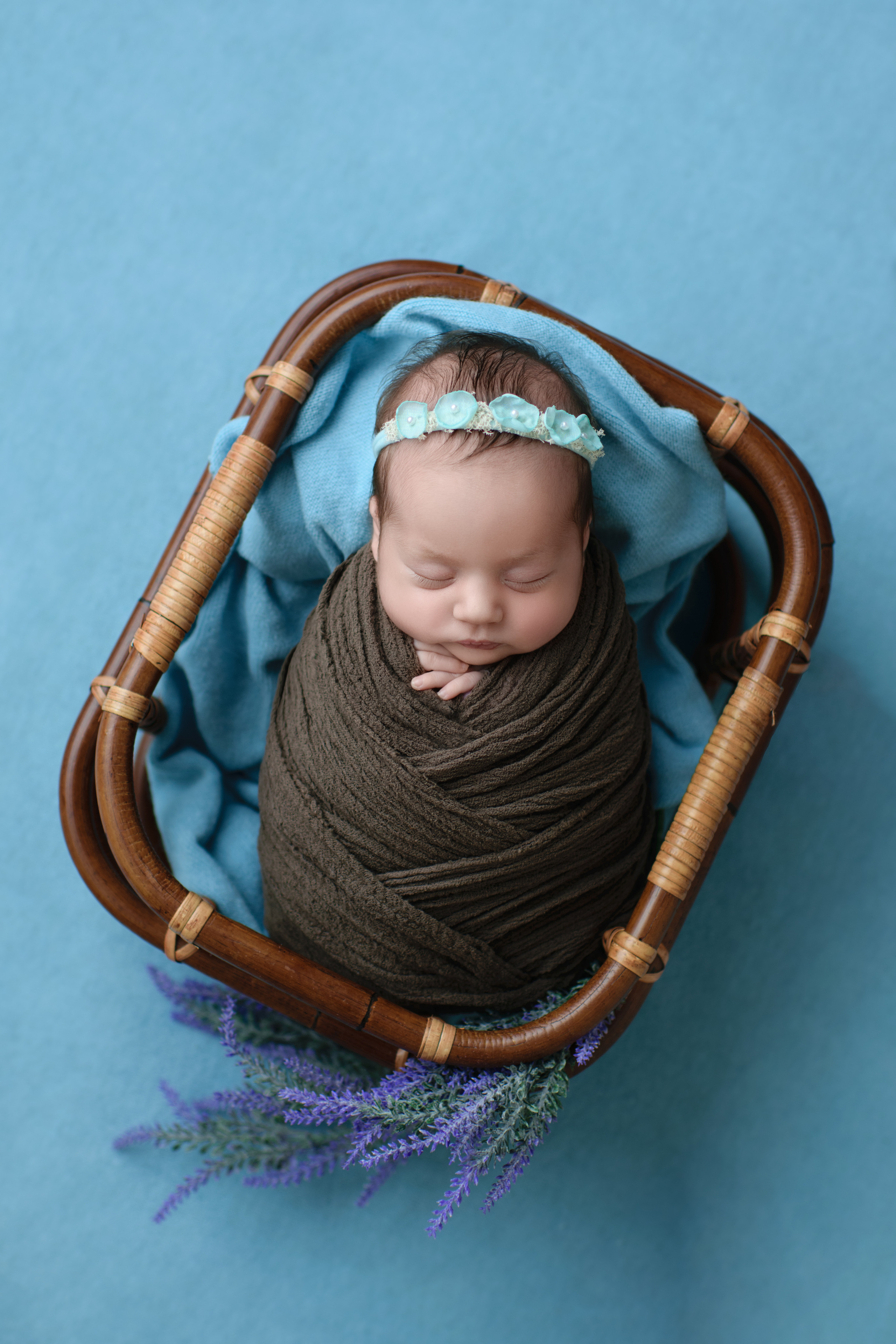 Neugeborenen fotografie in Köln, Aachen, Stolberg, Bonn, Alsdorf, Mönchengladbach, Düsseldorf, Leverkusen, Pulheim, Kerpen, Mechernich, Merzenich, Bergheim, Koblenz, Brühl, Düren, Niederzier, Jülich, Eschweiler