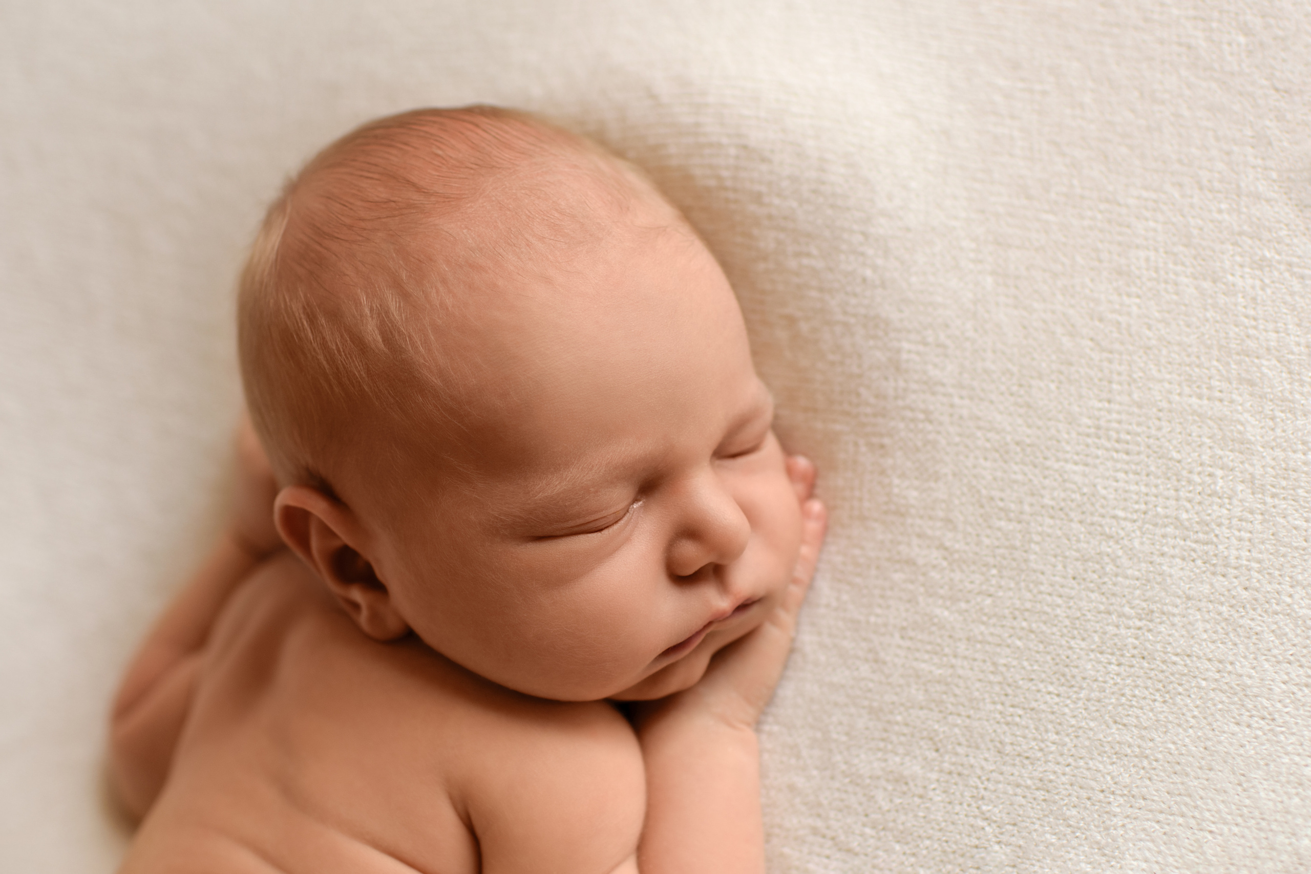 Neugeborenen fotografie in Köln, Aachen, Stolberg, Bonn, Alsdorf, Mönchengladbach, Düsseldorf, Leverkusen, Pulheim, Kerpen, Mechernich, Merzenich, Bergheim, Koblenz, Brühl, Düren, Niederzier, Jülich, Eschweiler