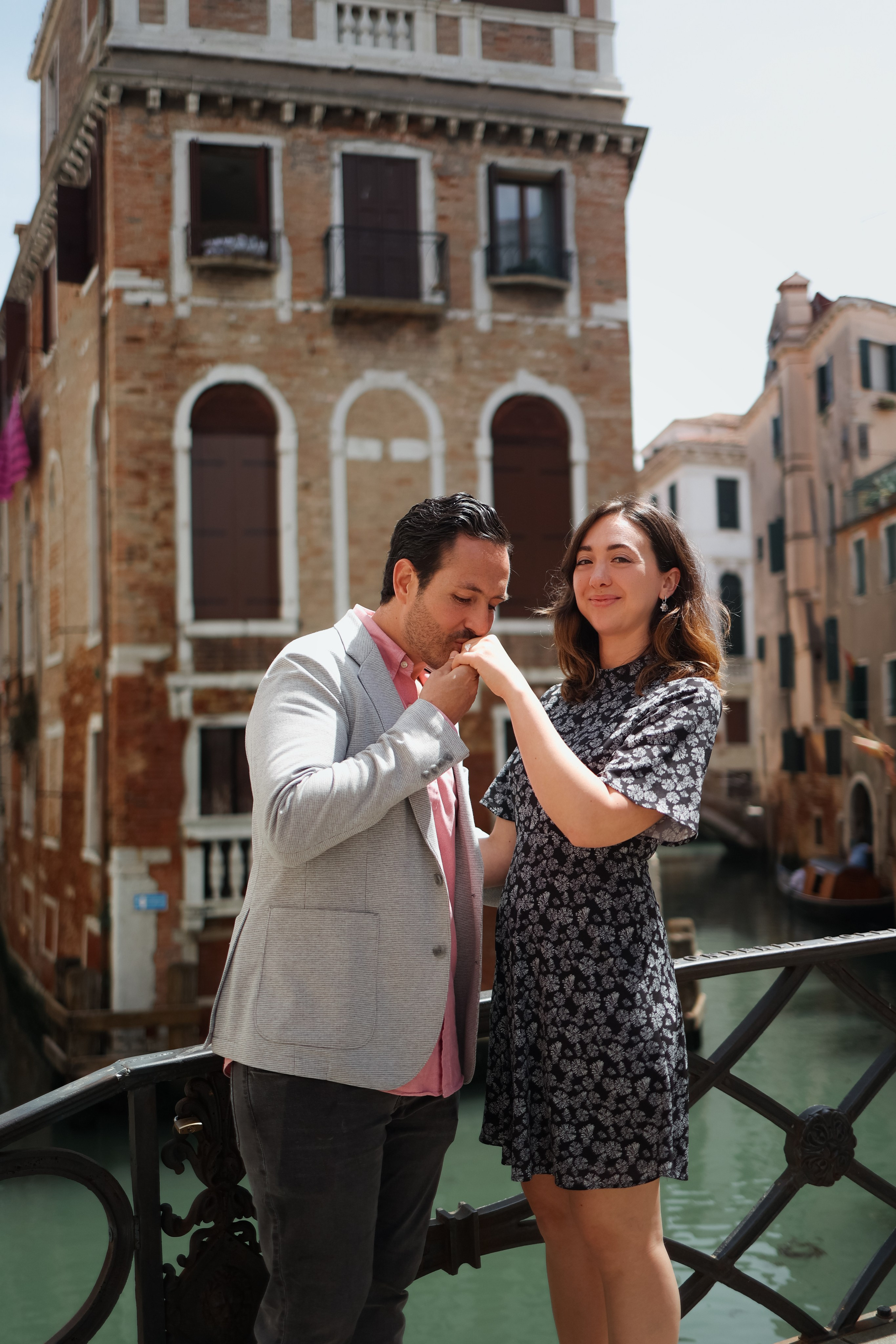 Marriage proposal in Venice 