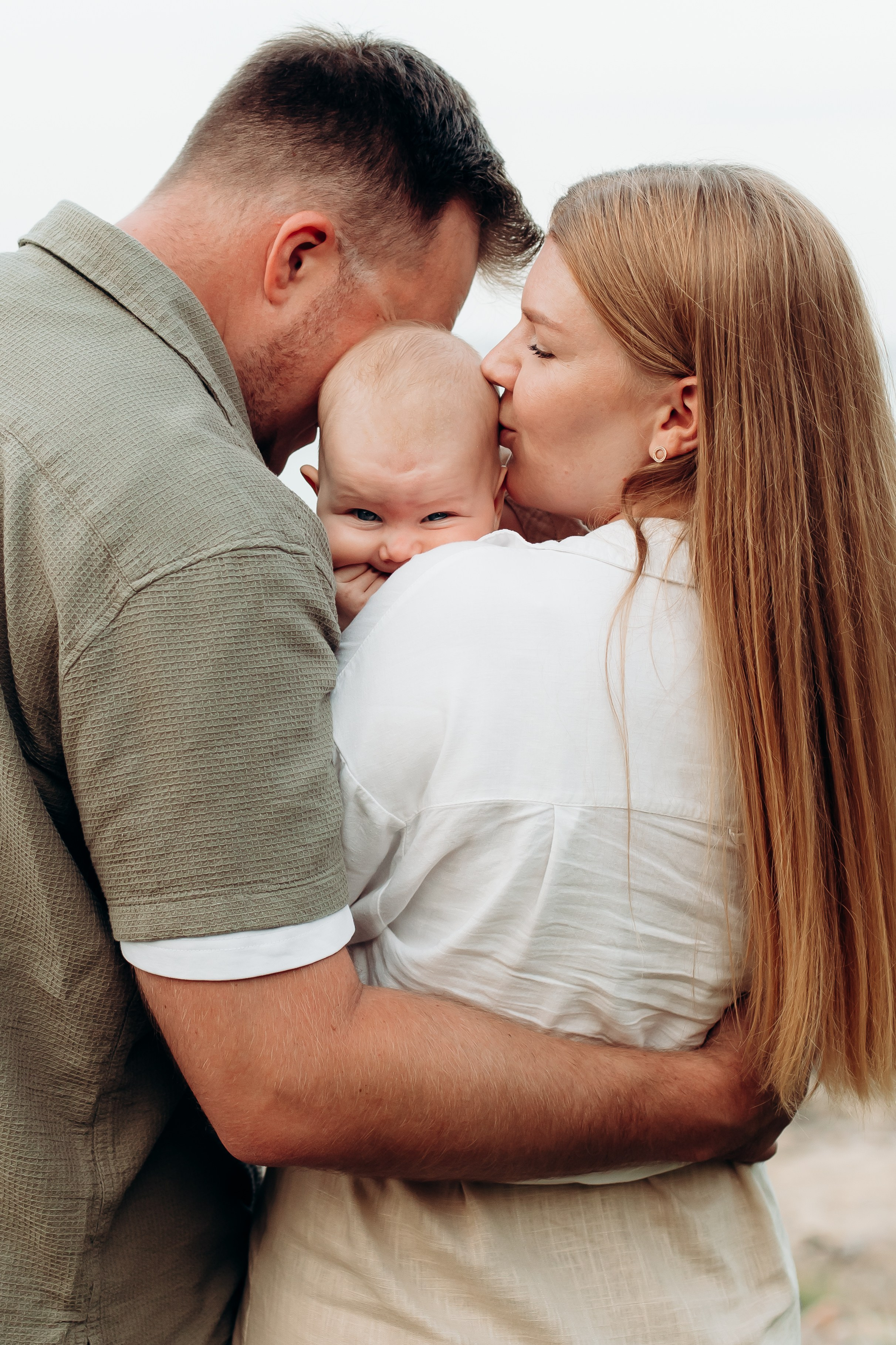 Эвелин, Иван, Саша и Эван. Главная