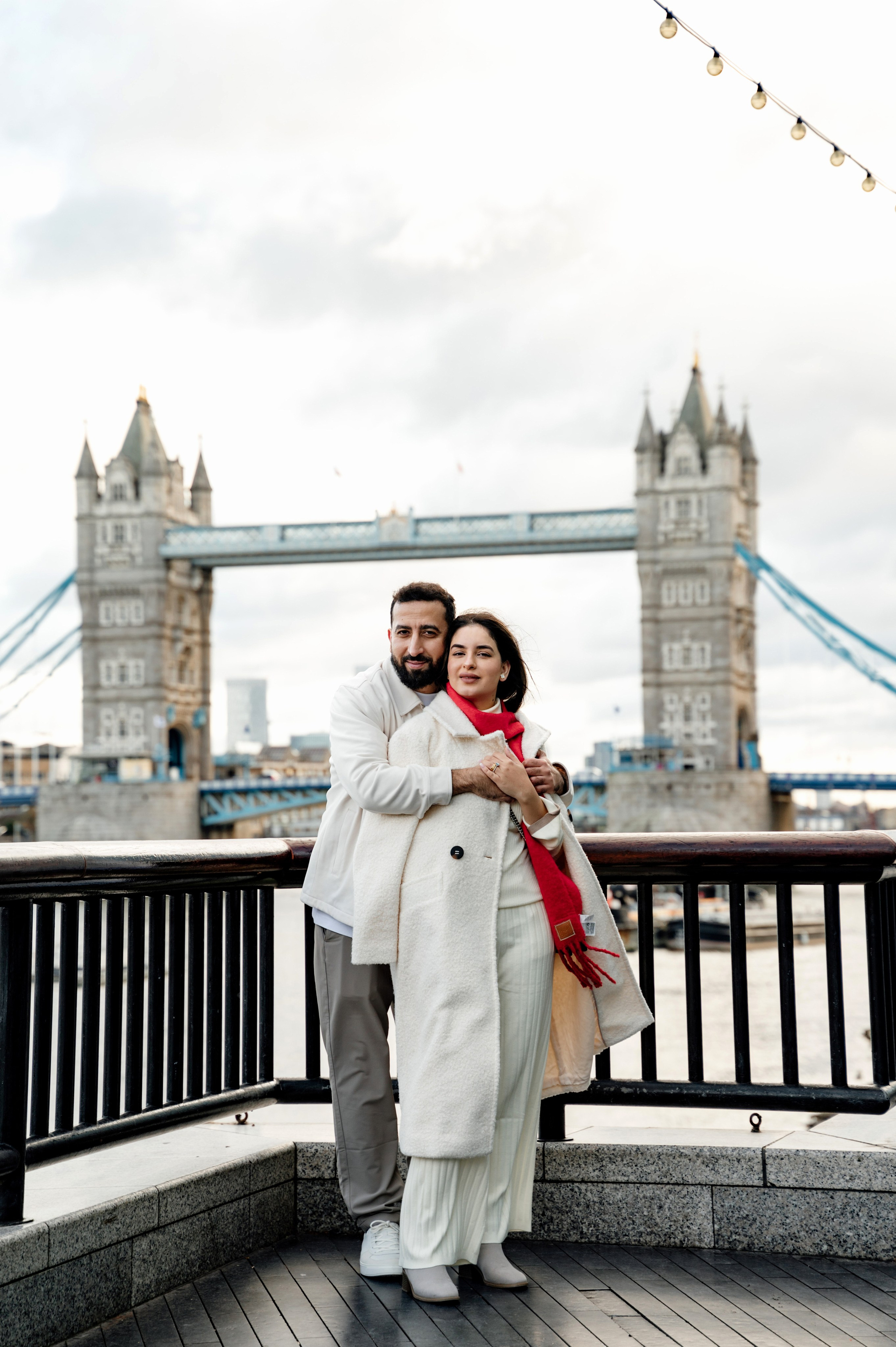 Tower Bridge Mahmood&Yalo. FAMILY AND WEDDING PHOTOGRAPHER IN LONDON MARINA RIVA