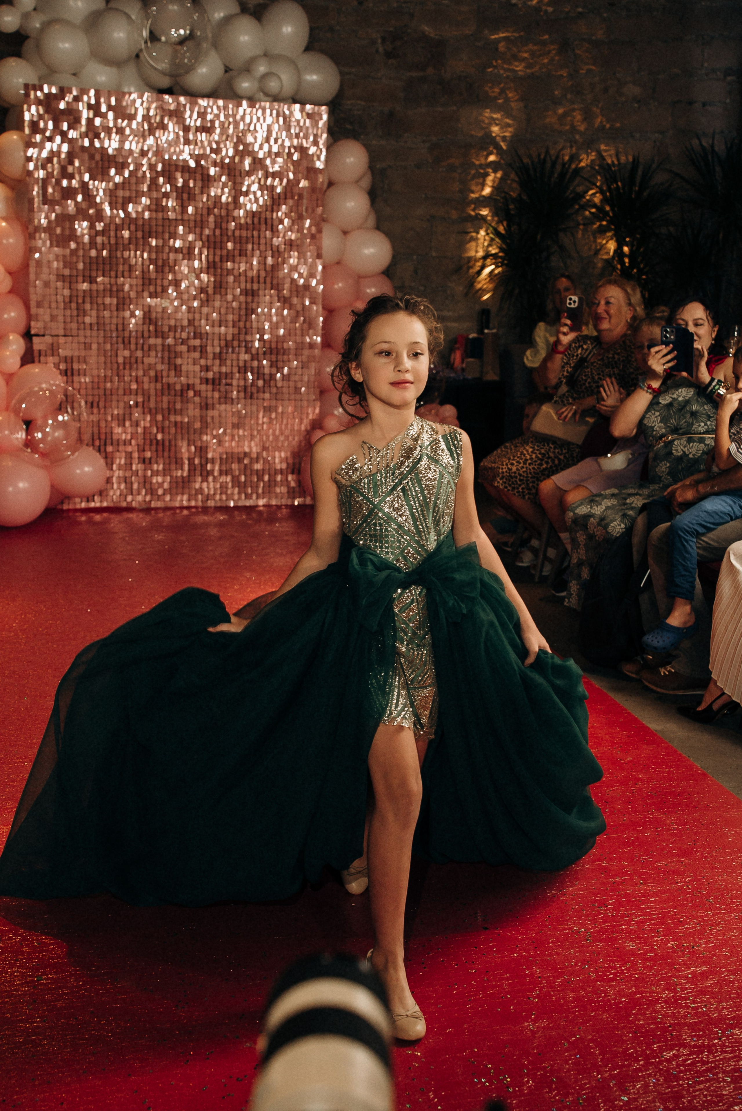 Fashion show. Портретный и семейный фотограф в Лимассоле Кипр Анна Руссу