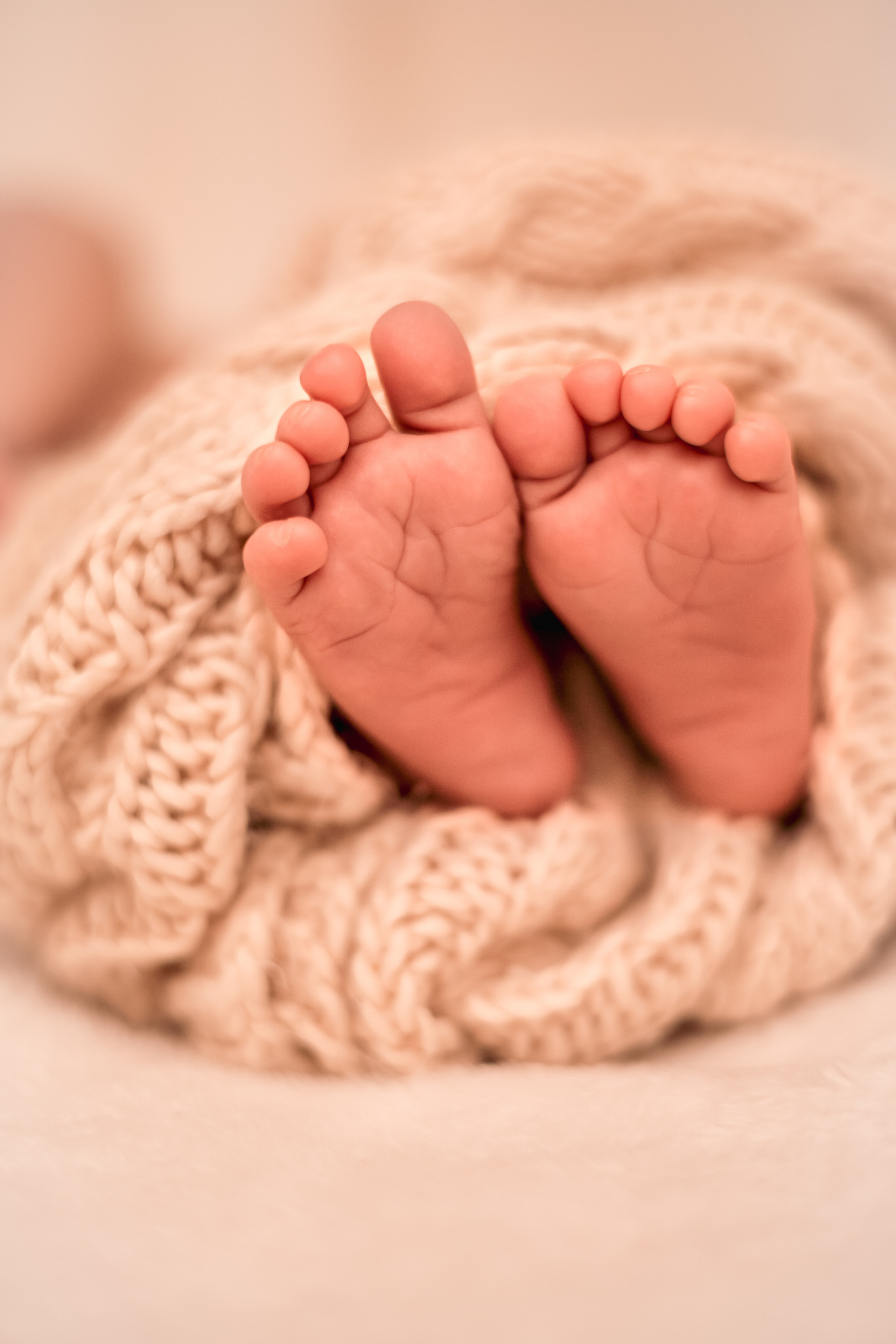 Neugeborene fotograf mainz wiesbaden babyshooting