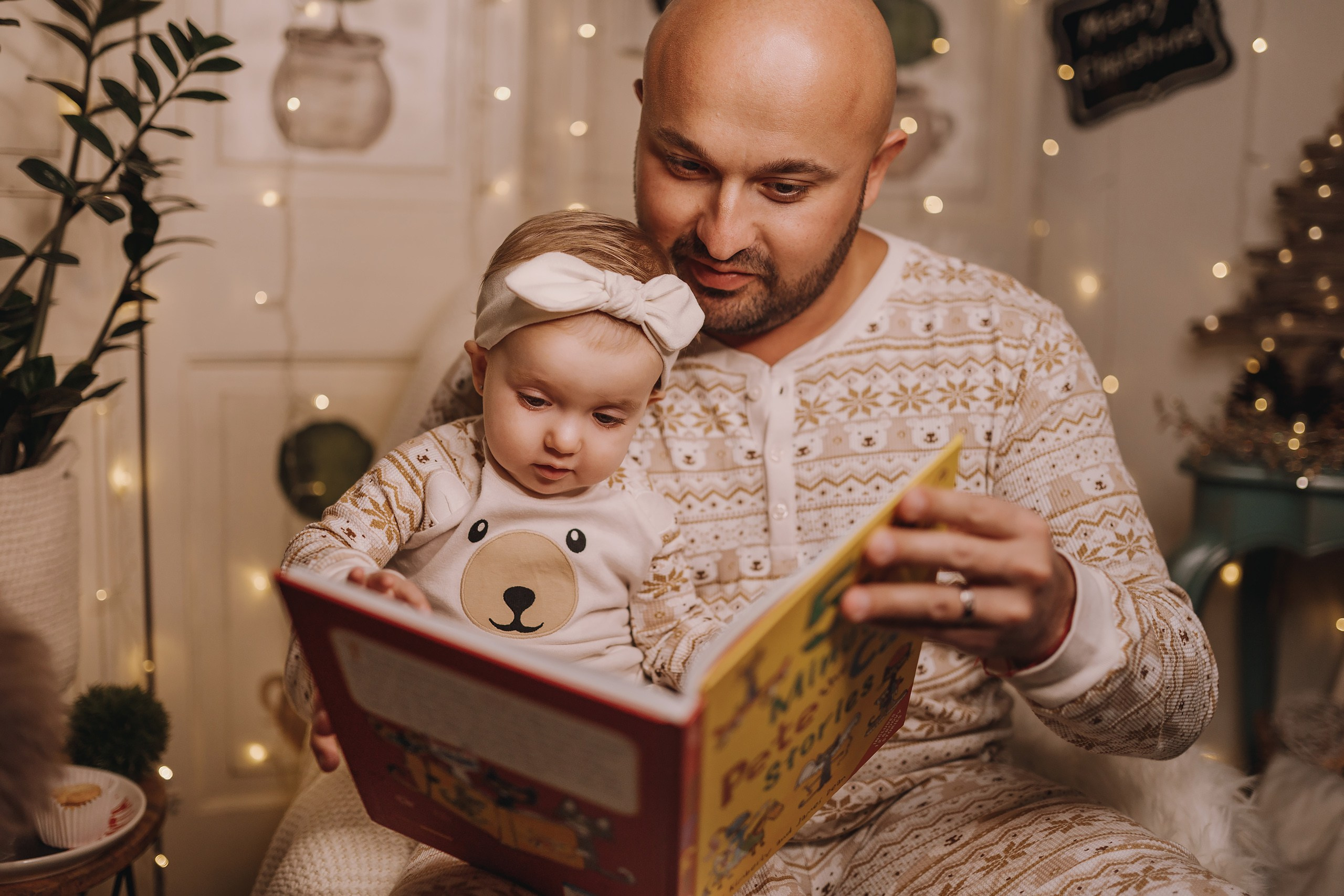 09.12.2023 Christmas Photoshoot. Wedding family event photographer in Chicago Nick Yushevich