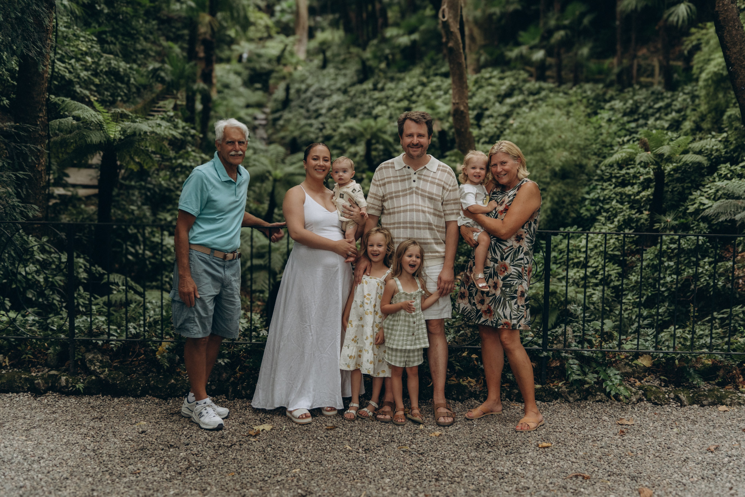Family moments in Como Lake. PHOTOGRAPHER IN ITALY