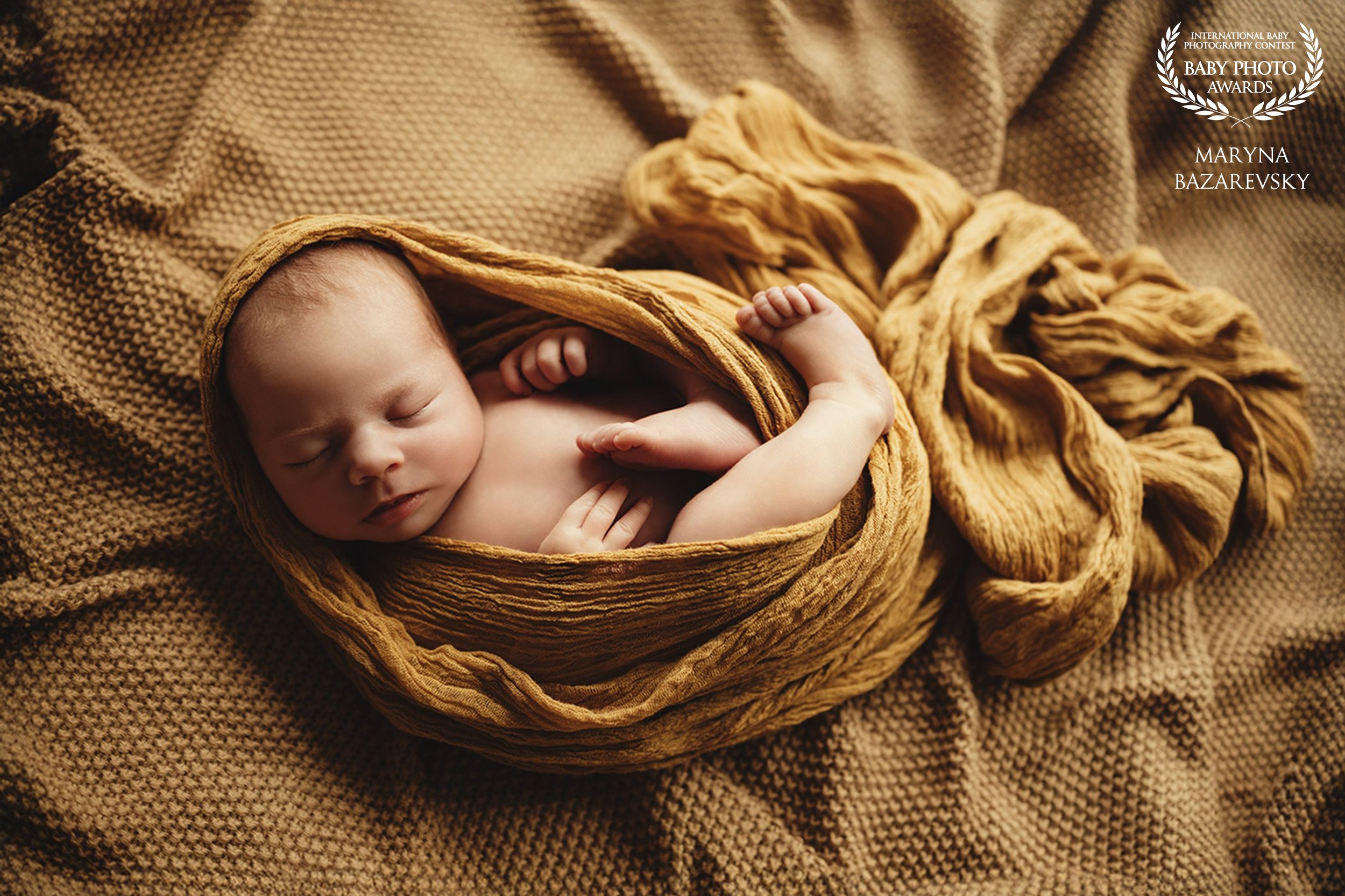 Newborn Classic. Newborn, kids, family photographer based near Zurich, Switzerland