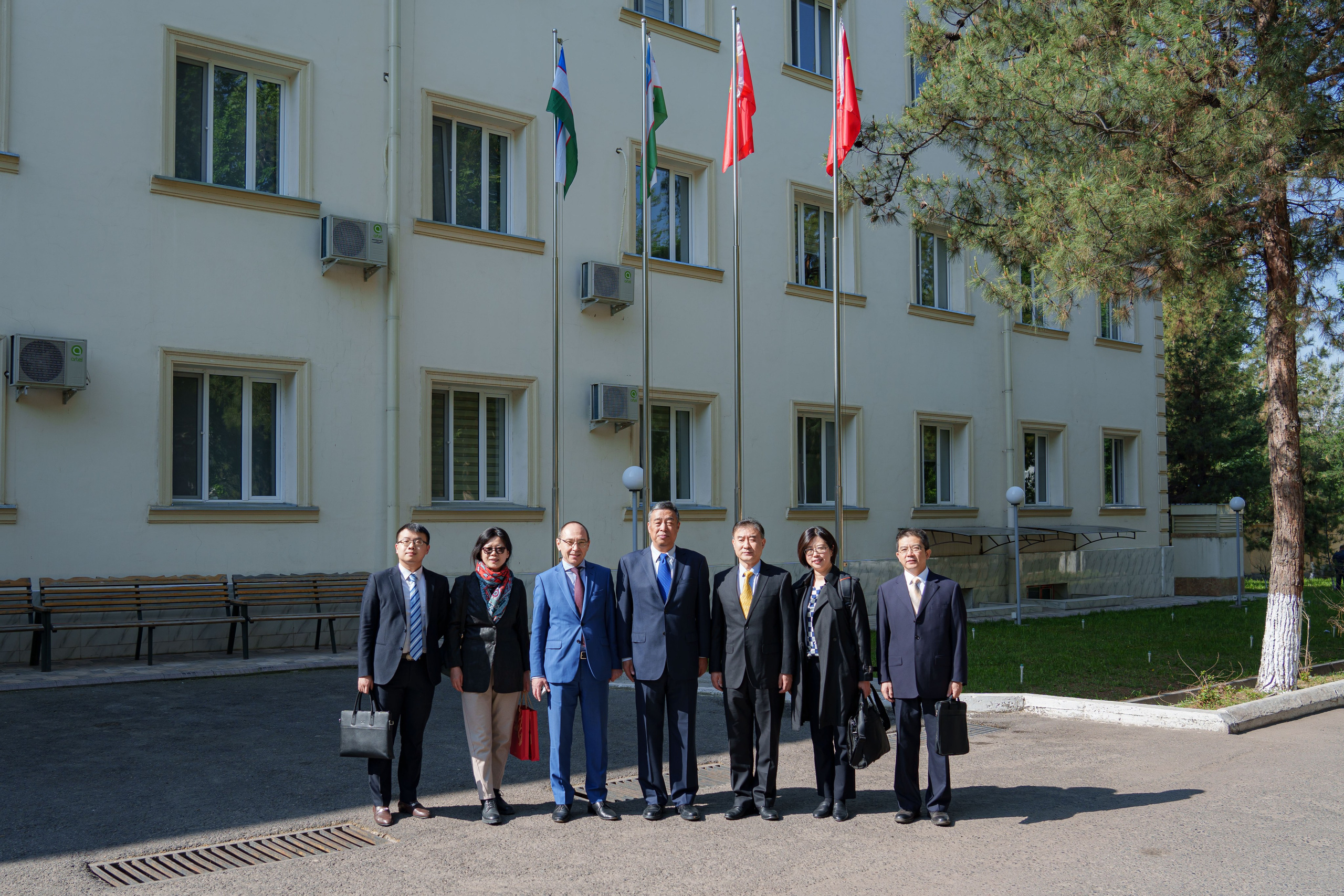 ЦЕРЕМОНИИ ОТКРЫТИЯ УЗБЕКСКО-КИТАЙСКОГО МЕДИЦИНСКОГО ЦЕНТРА. Георгий Намазов | Фотограф в Ташкенте