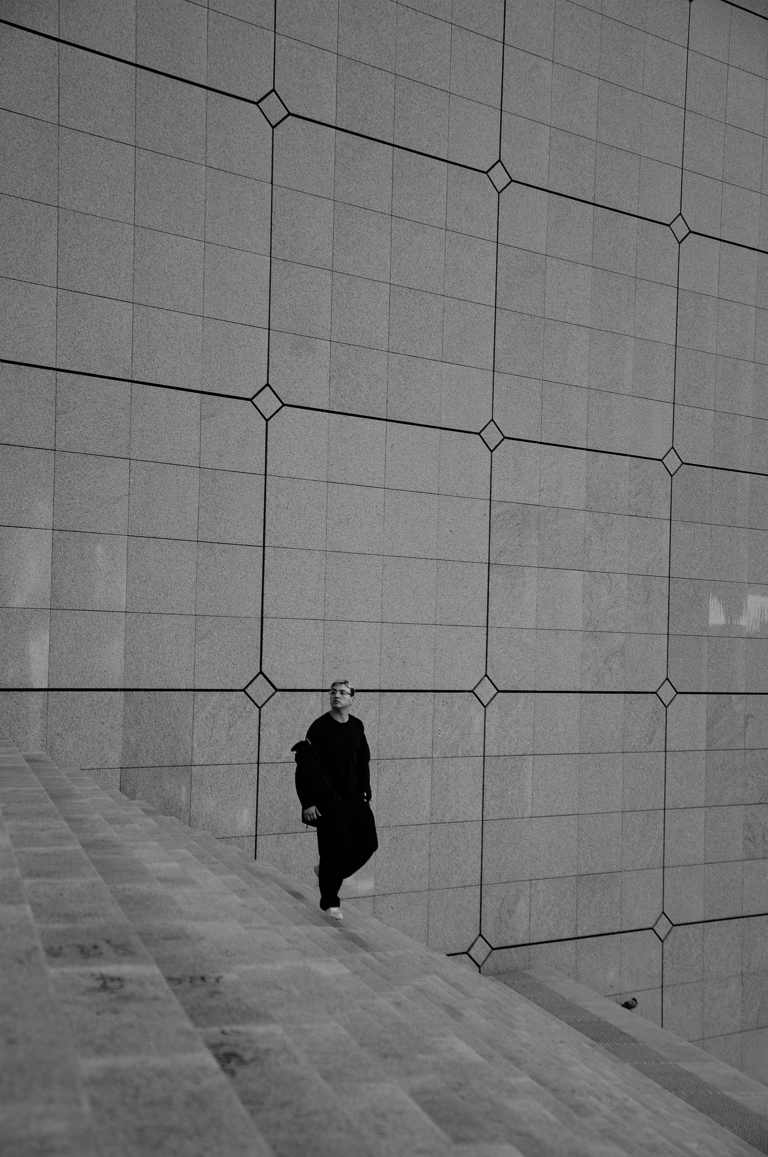 Portrait Photography for Men in Paris. Paris photographer — Polina Osipova