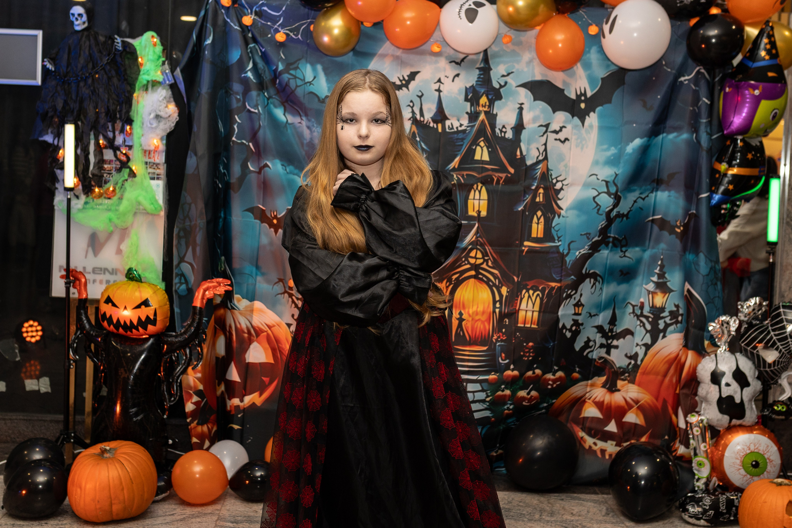 Leo dance studio Helloween 2025. Семейный и детский фотограф в Варшаве Мила Бобровская