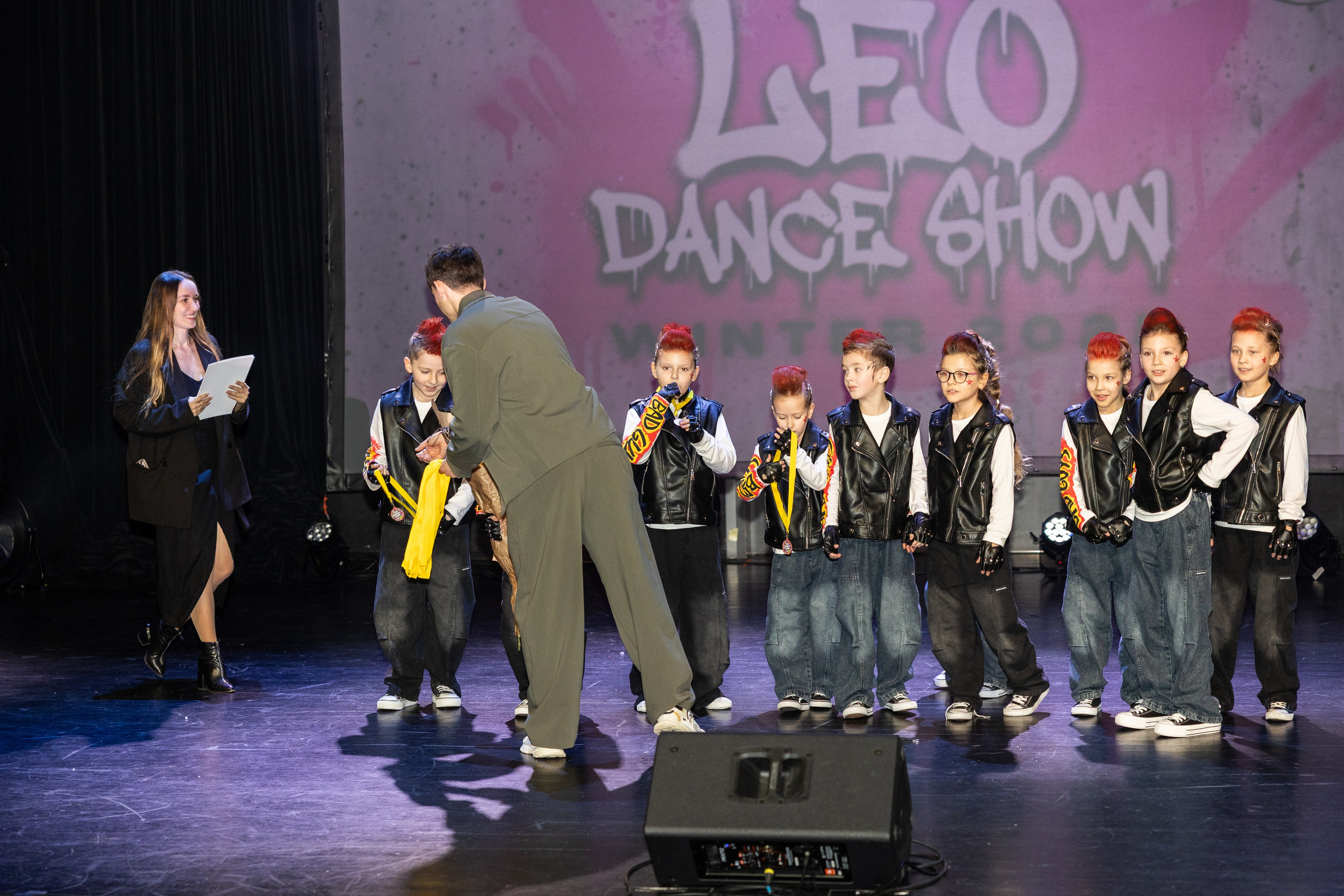 LEO DANCE SHOW WINTER 2025. Семейный и детский фотограф в Варшаве Мила Бобровская