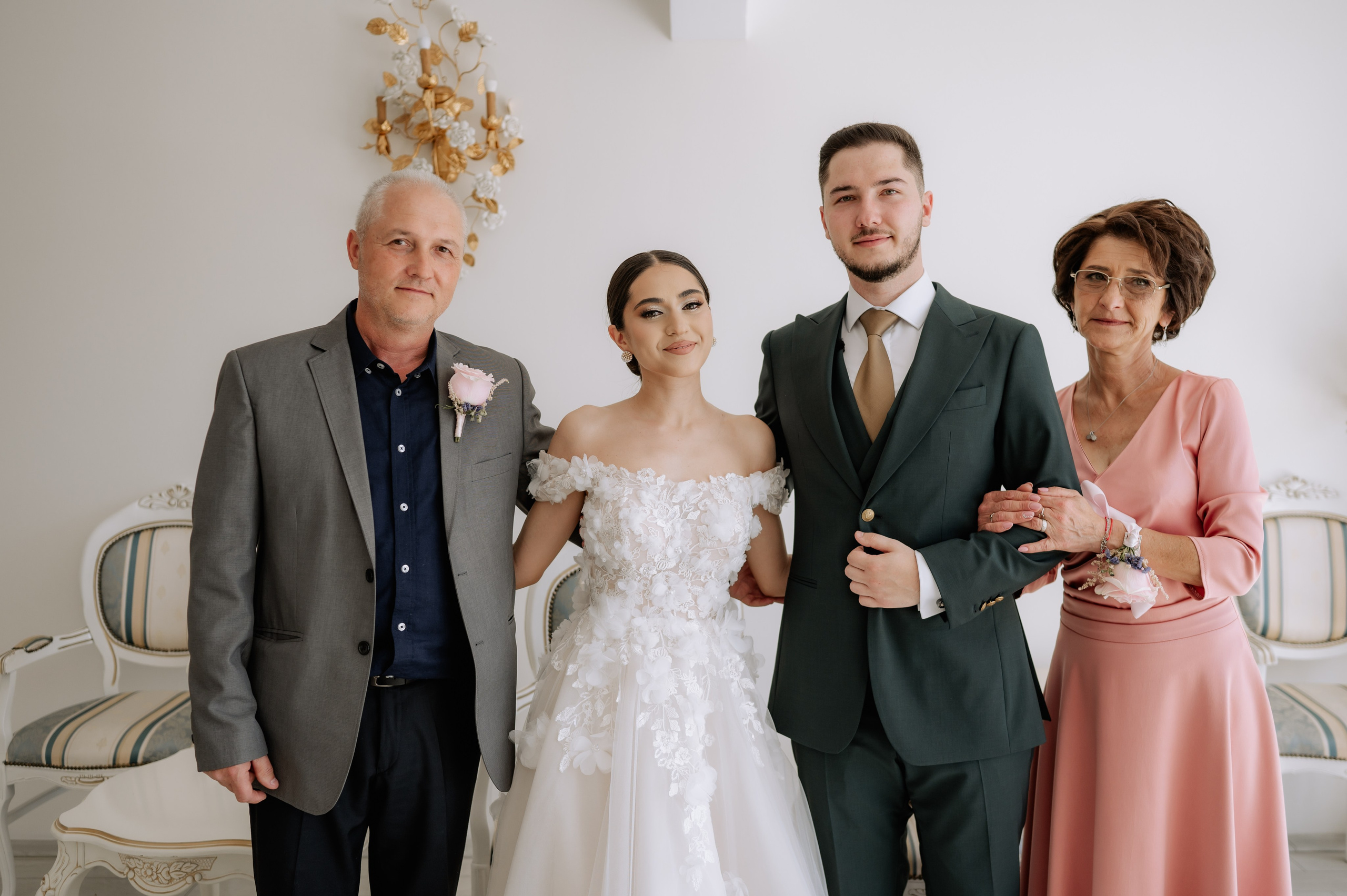 Nunta la Hotel Capitol Iasi. Proud Vision Weddings | Wedding Photography & Film — Servicii profesionale Foto Video Nunta Iasi