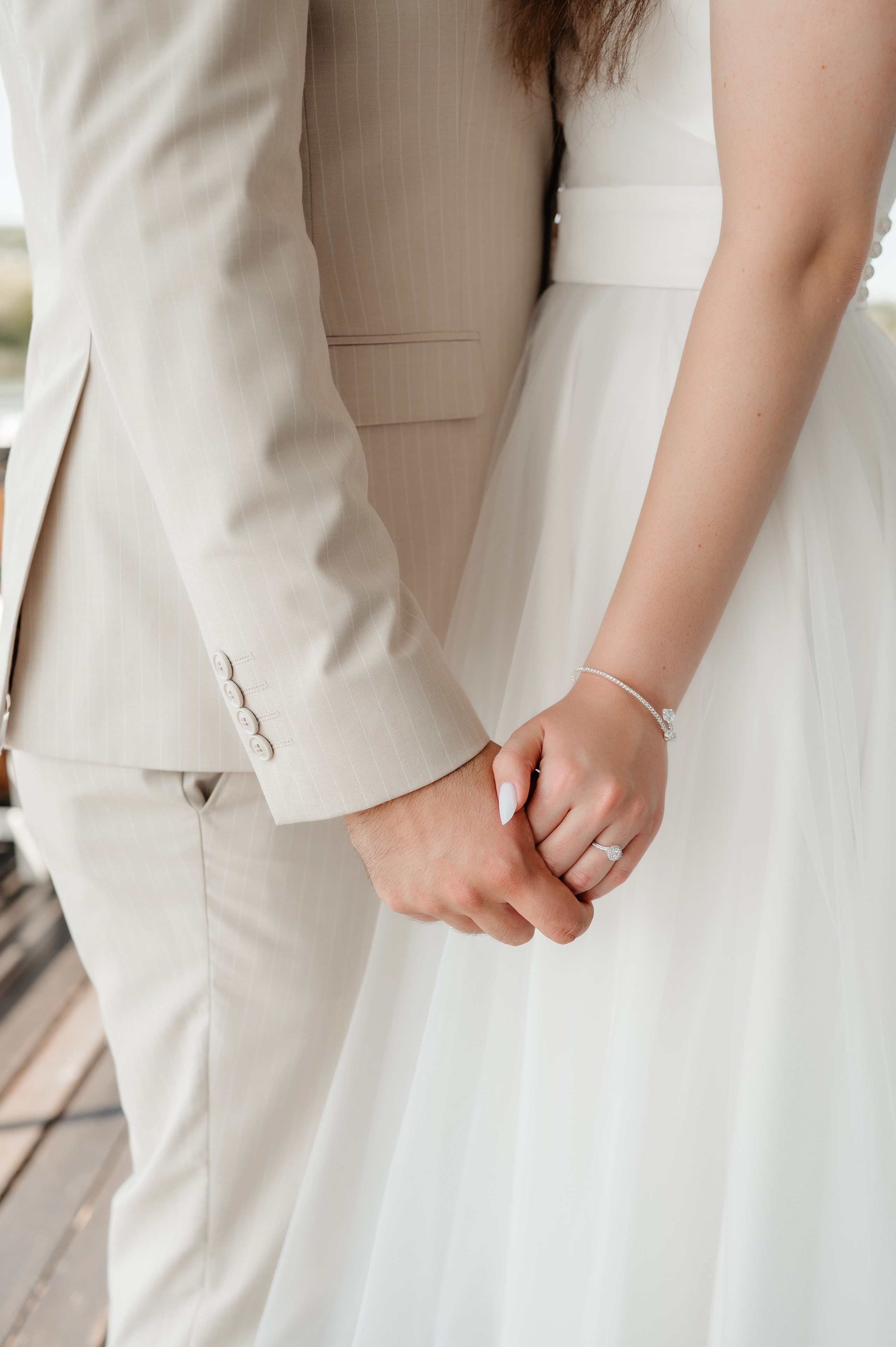 Cununie civila in aer liber si sedinta foto de cuplu. Proud Vision Weddings | Wedding Photography & Film — Servicii profesionale Foto Video Nunta Iasi