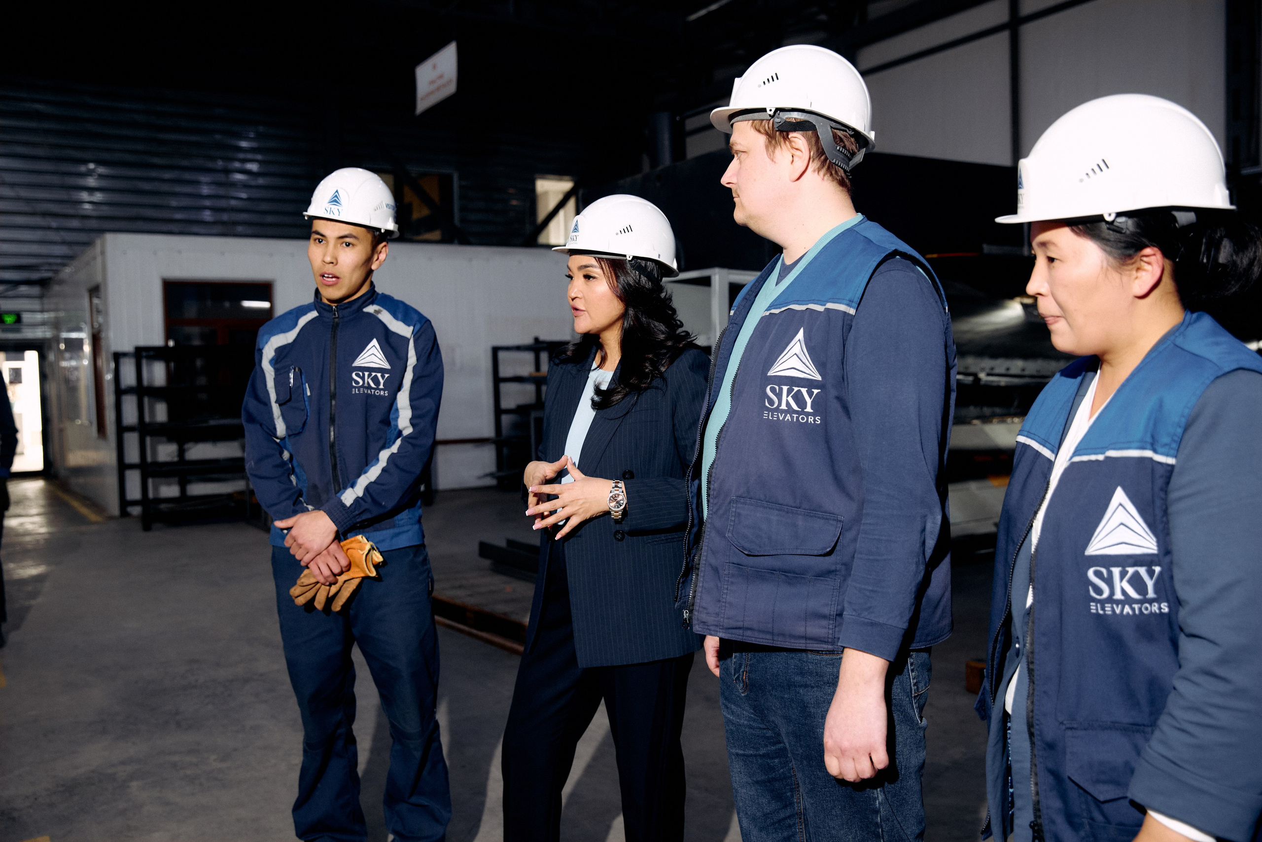 Рахат. Директор завода. Валерия Вартанова. Фотограф